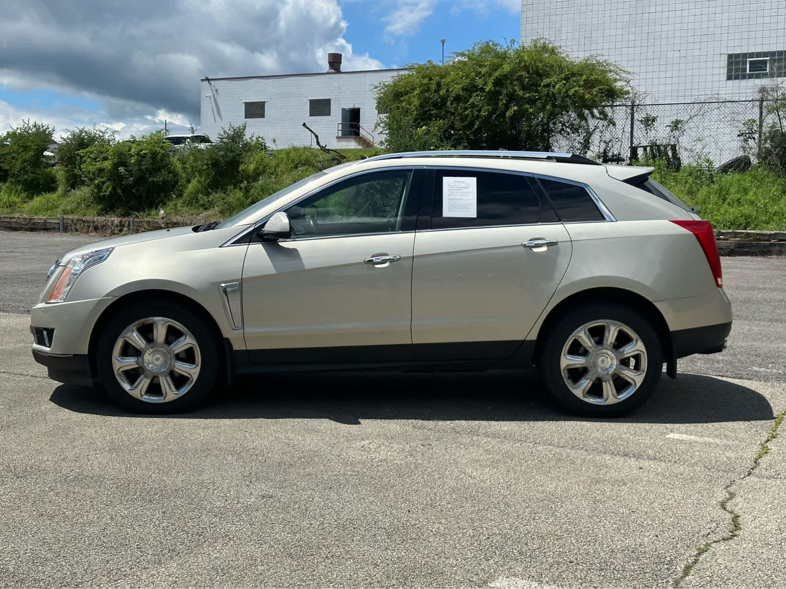 Thumbnail: 2015 Cadillac SRX - 4