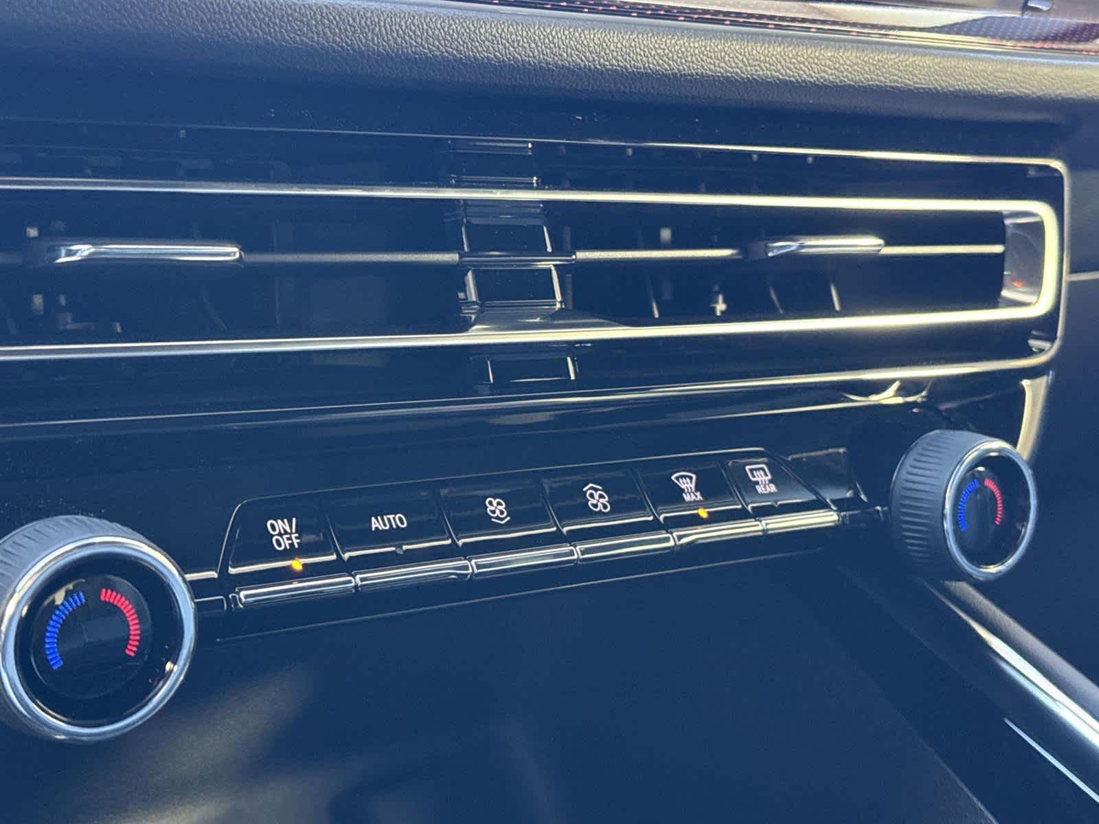 Thumbnail: 2026 Chevrolet Traverse - 19