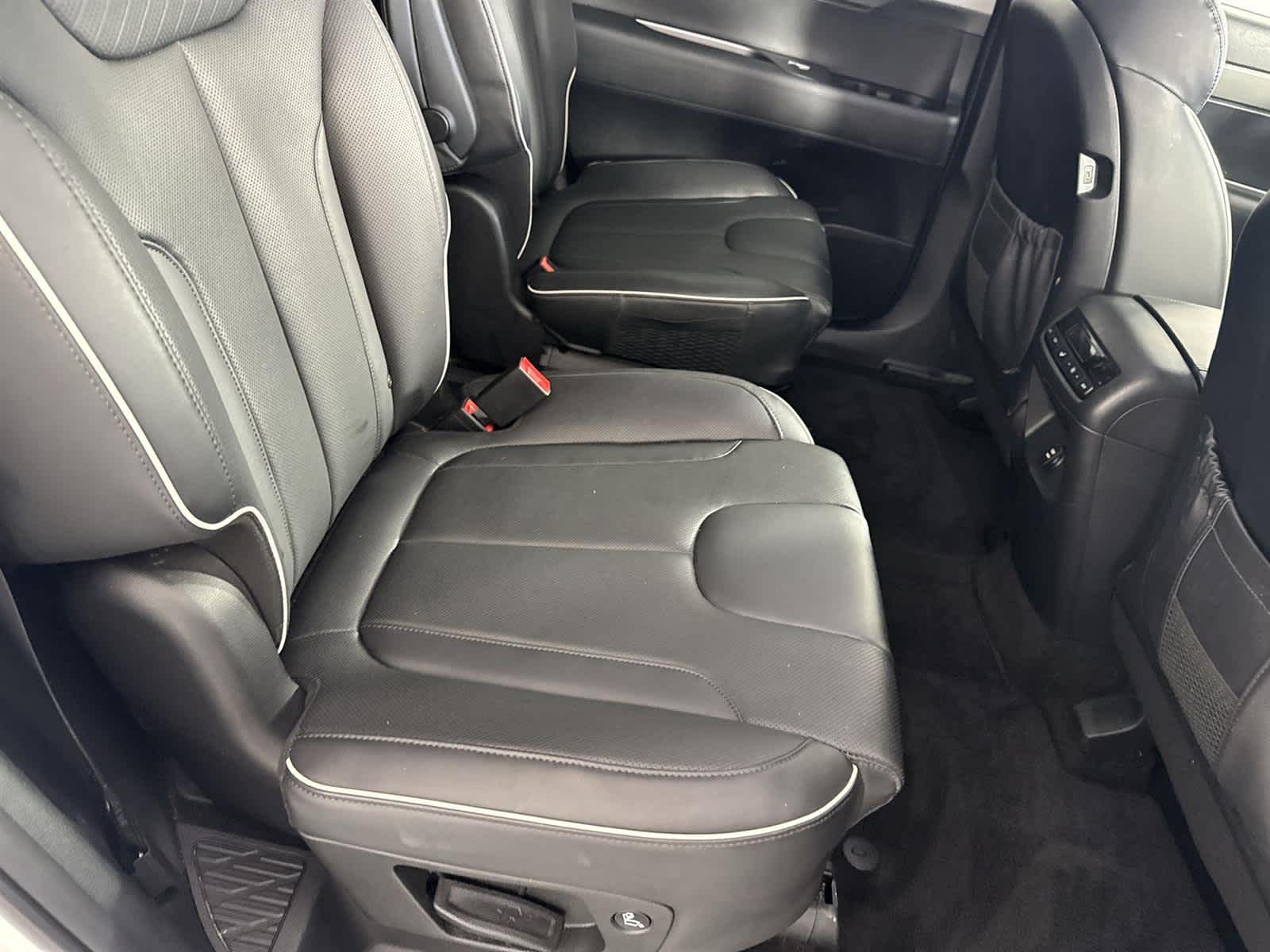 Thumbnail: 2023 Hyundai Palisade - 16