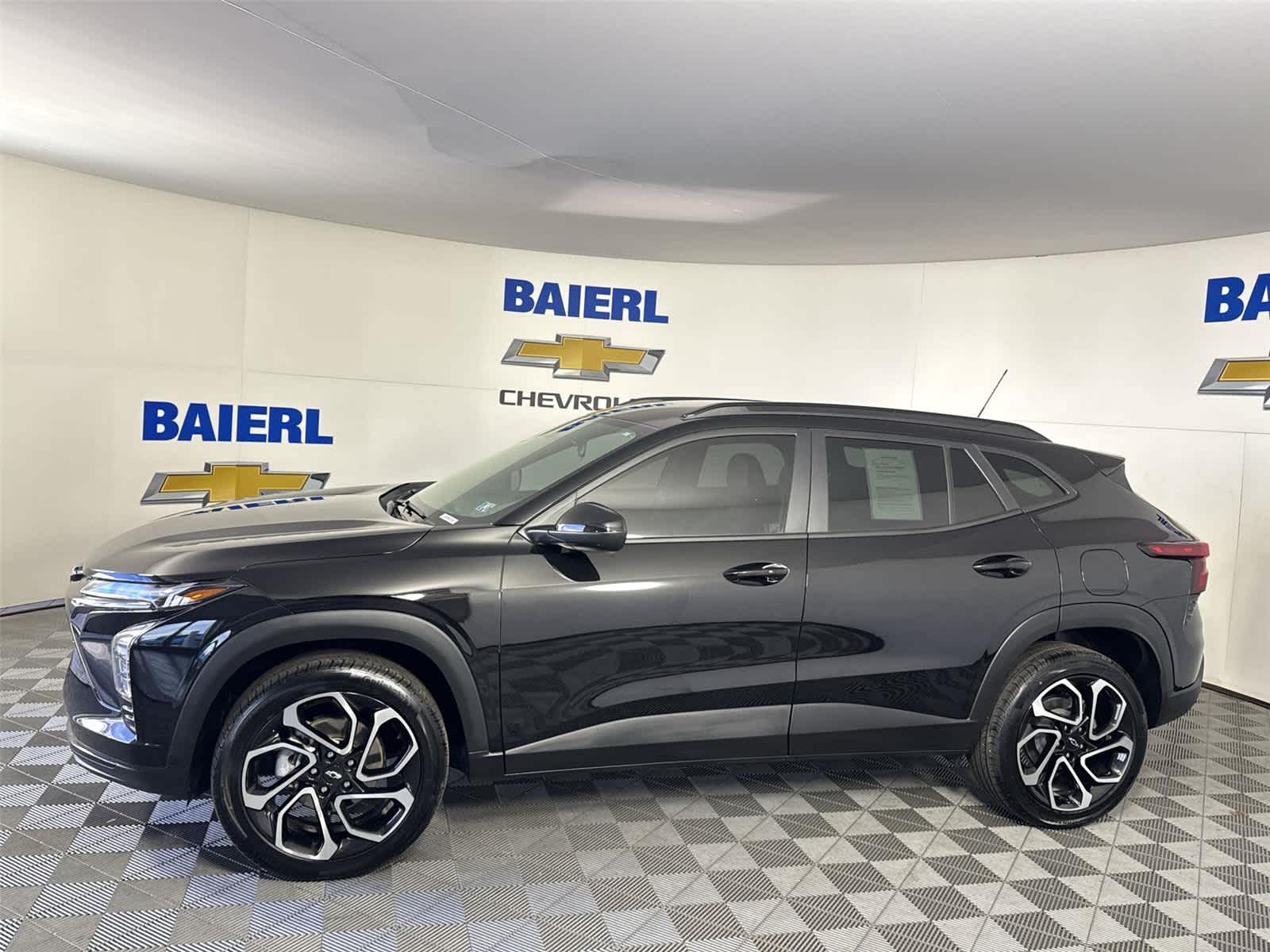 Thumbnail: 2024 Chevrolet Trax - 2