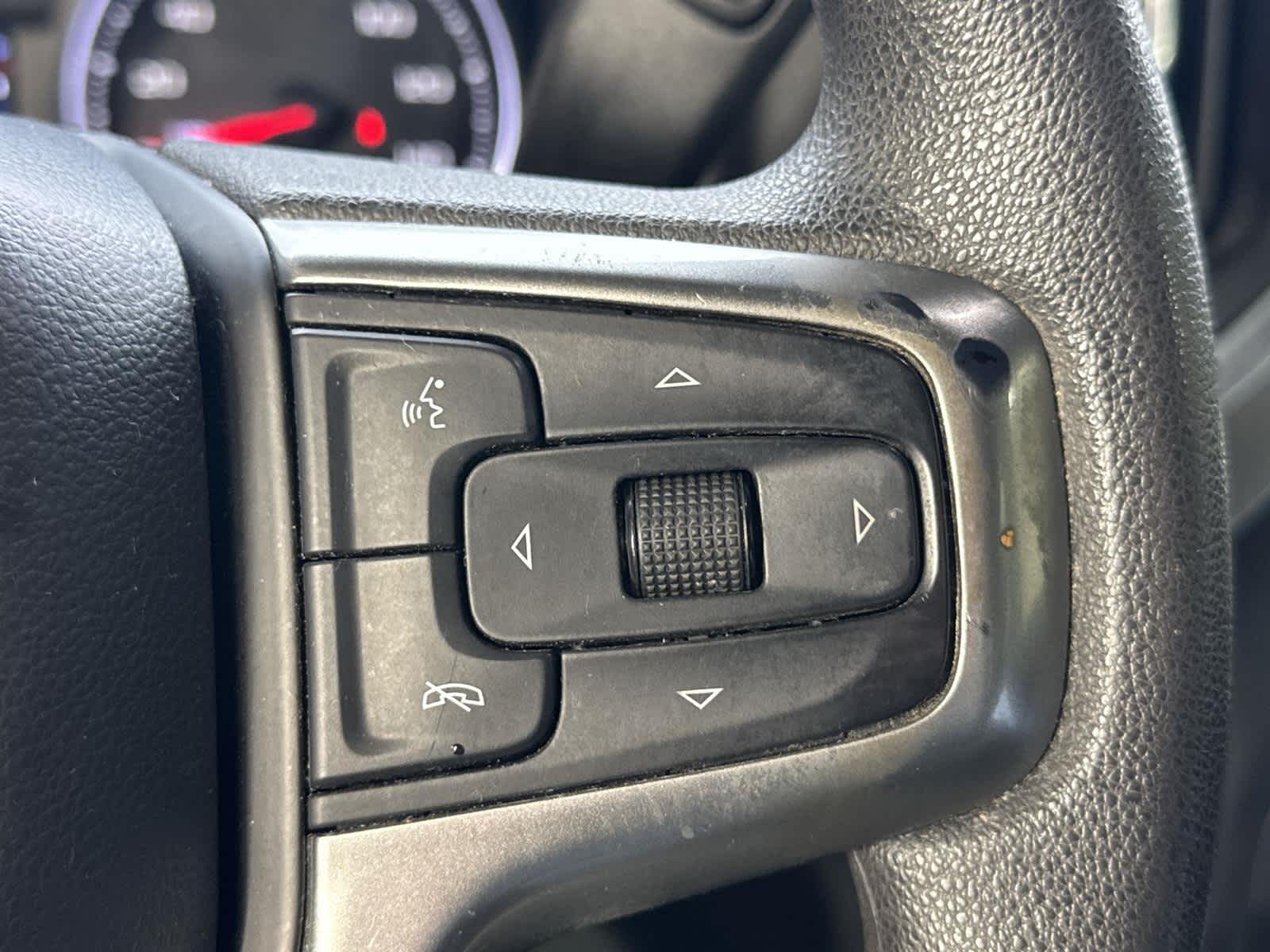 Thumbnail: 2020 Chevrolet Silverado 1500 - 23