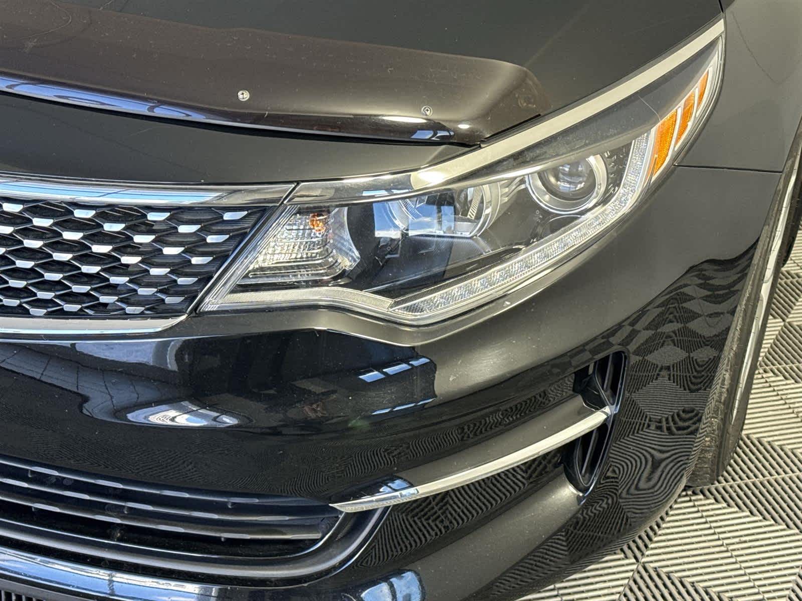 Thumbnail: 2018 Kia Optima - 9