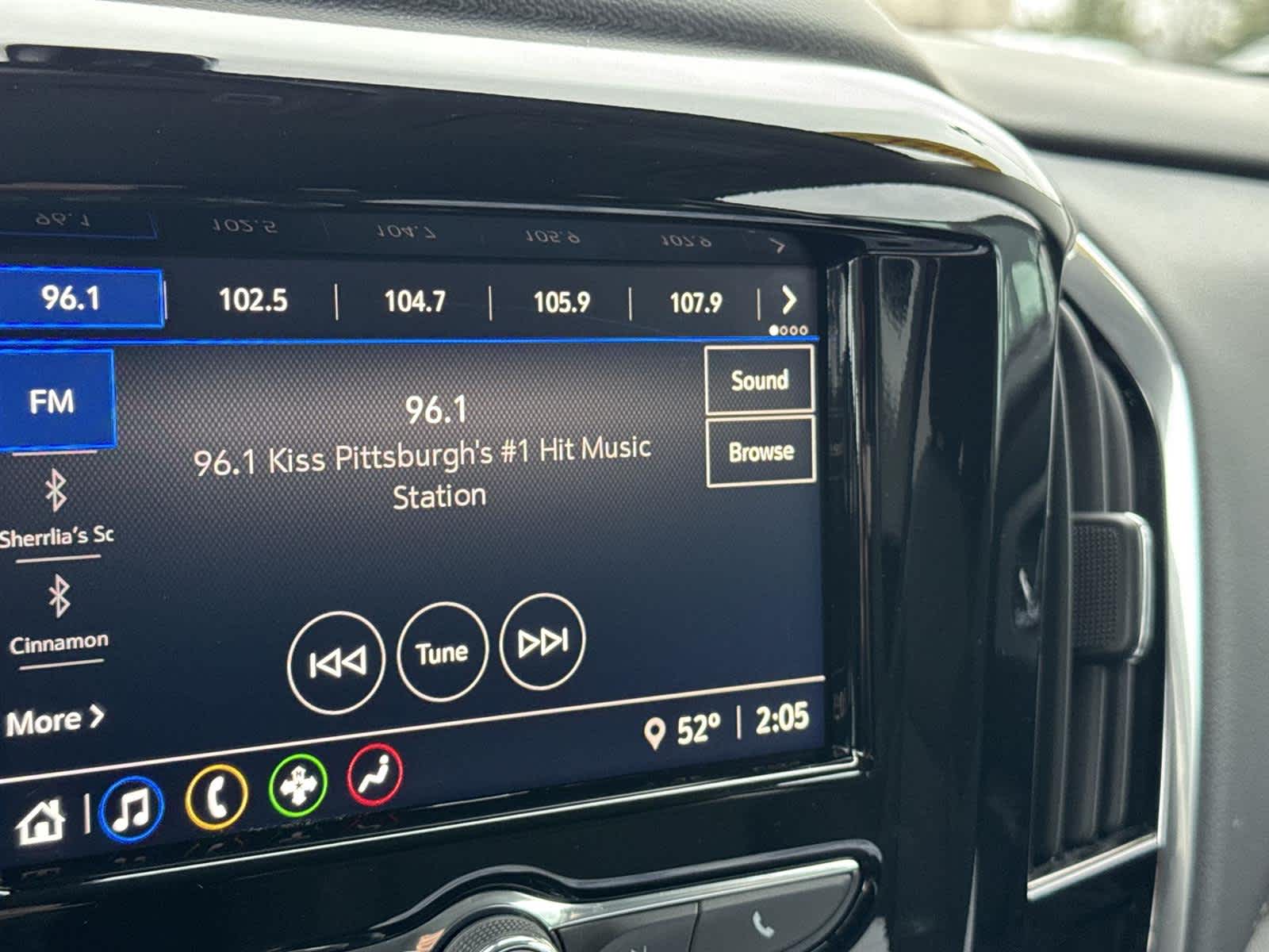 Thumbnail: 2021 Chevrolet Traverse - 15