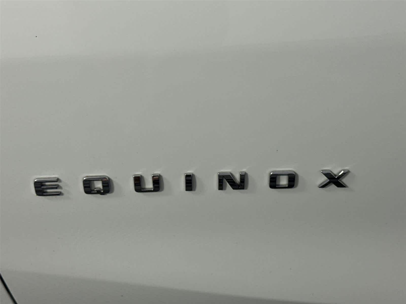 Thumbnail: 2023 Chevrolet Equinox - 10