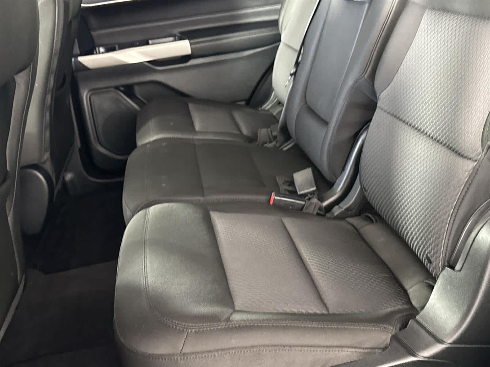 Thumbnail: 2022 Ford Explorer - 12