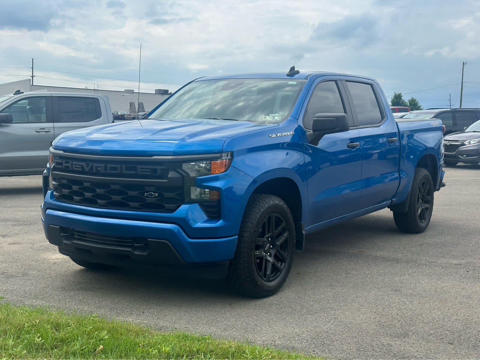 Thumbnail: 2022 Chevrolet Silverado 1500 - 1