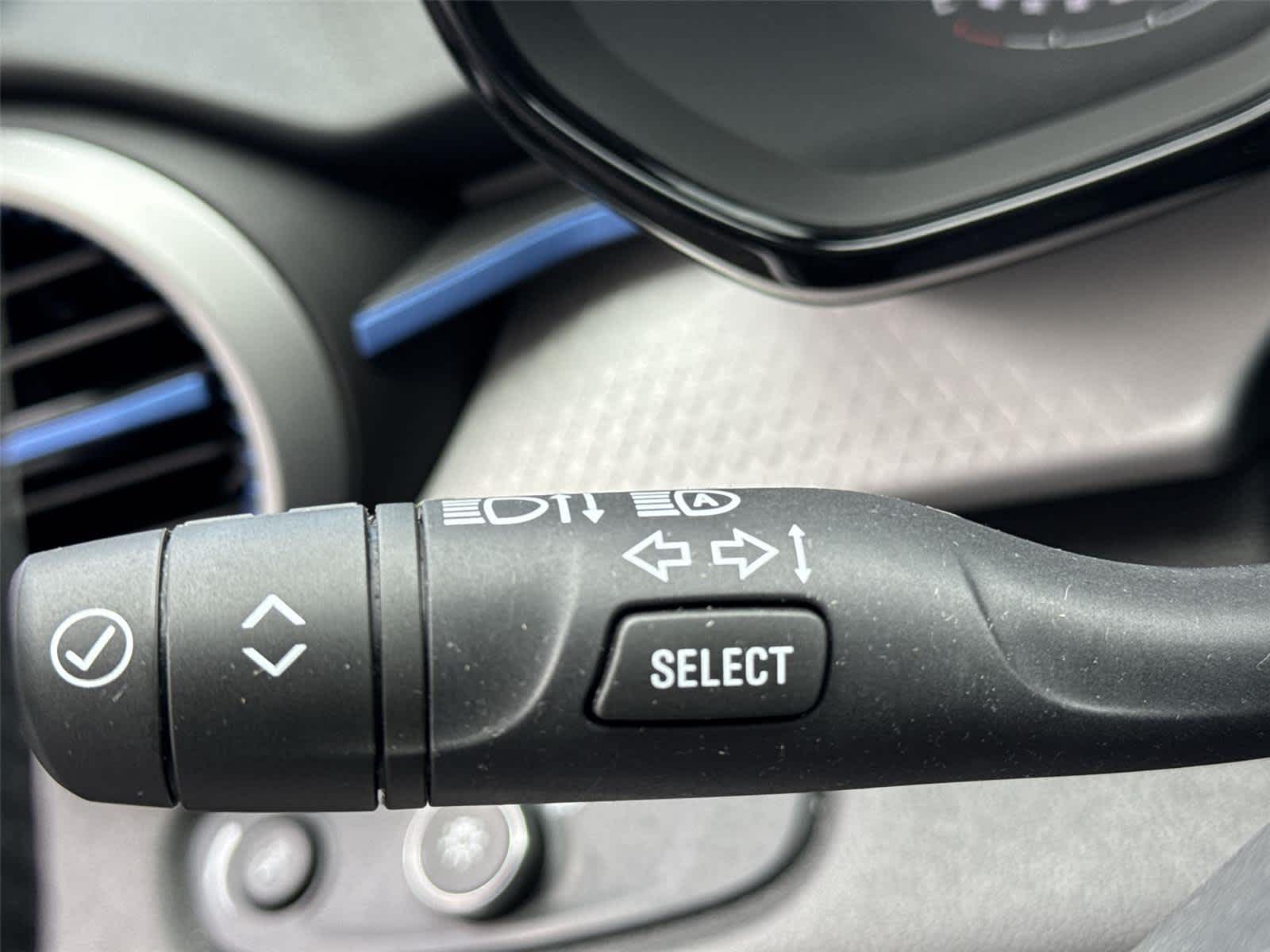 Thumbnail: 2024 Chevrolet Trax - 25