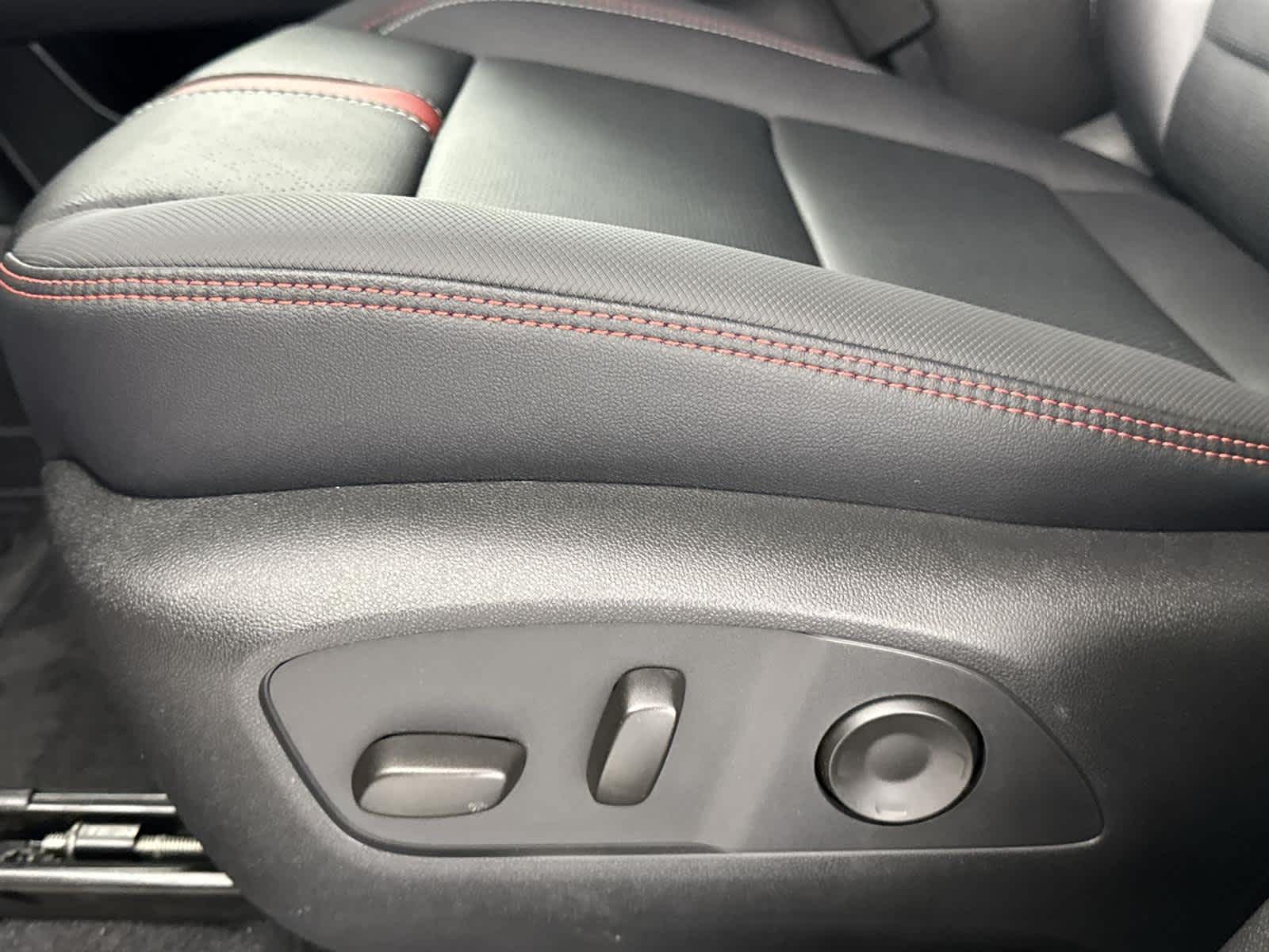 Thumbnail: 2026 Chevrolet Traverse - 13