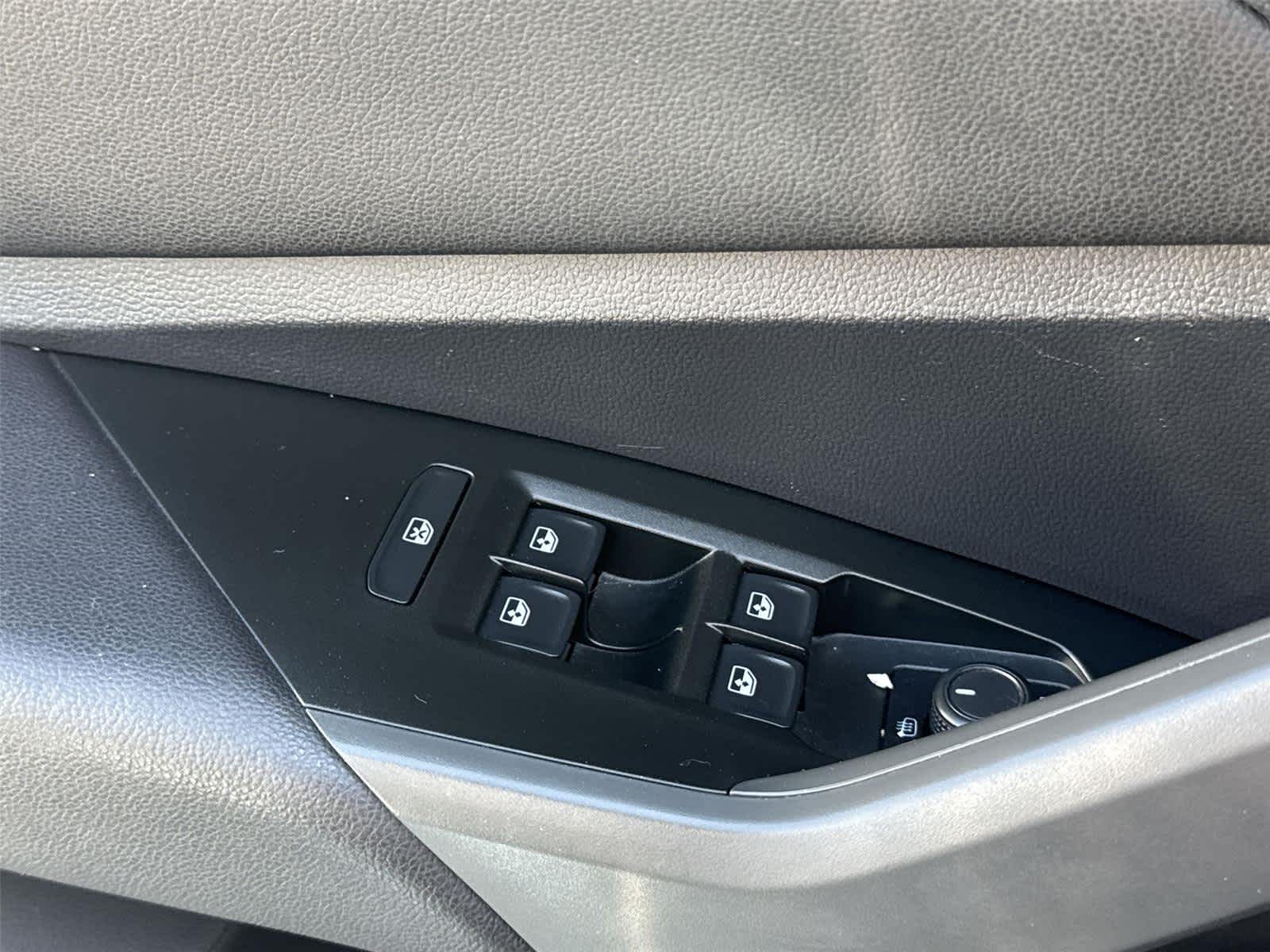 Thumbnail: 2019 Volkswagen Jetta - 21