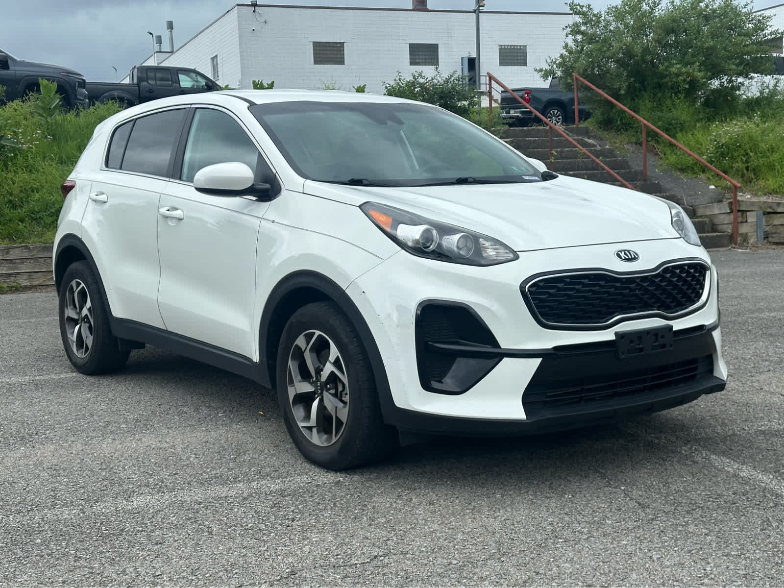 Thumbnail: 2020 Kia Sportage - 3