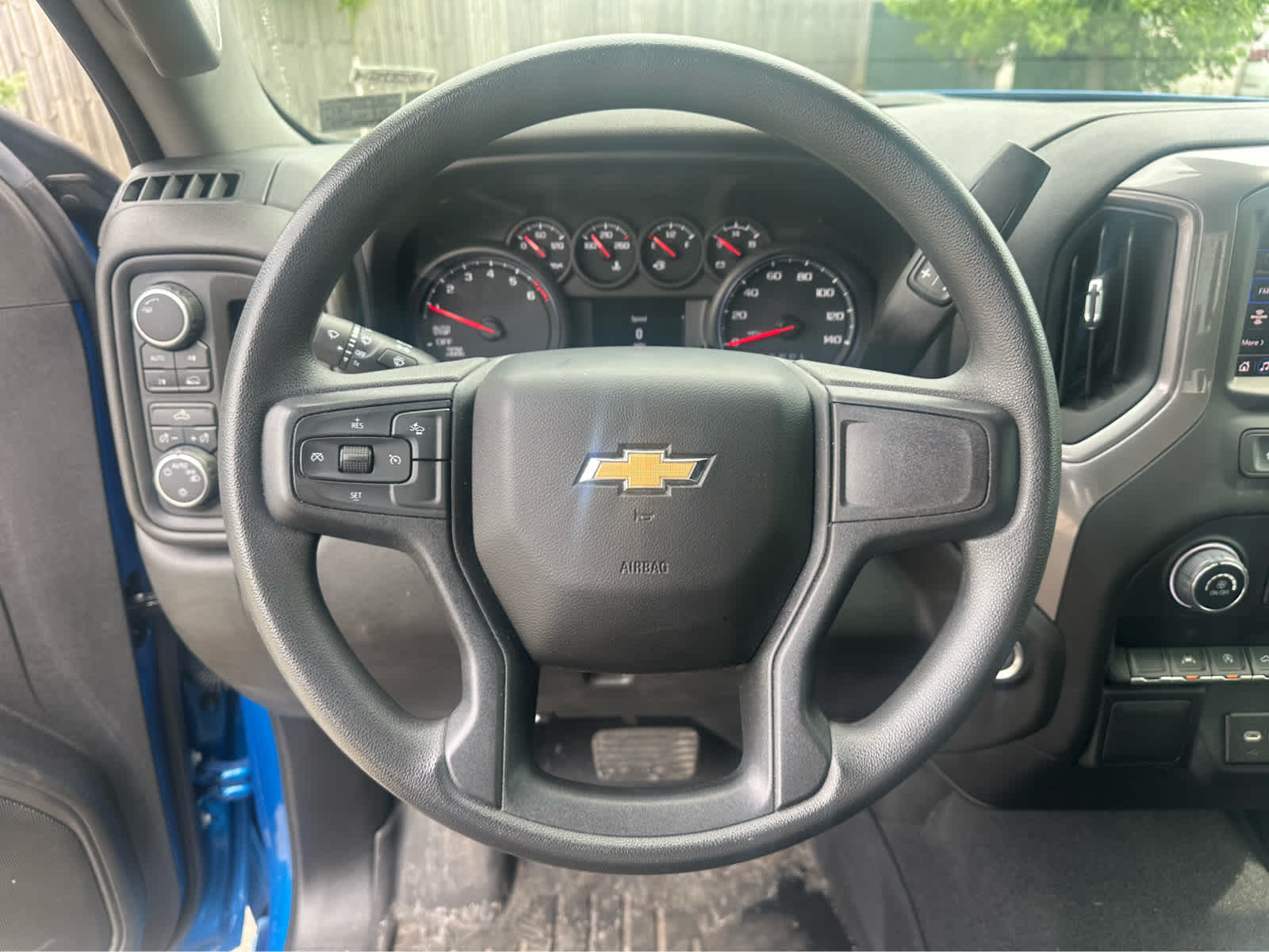 Thumbnail: 2022 Chevrolet Silverado 1500 - 11