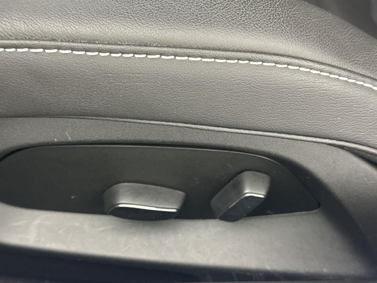 Thumbnail: 2024 Chevrolet Corvette - 12