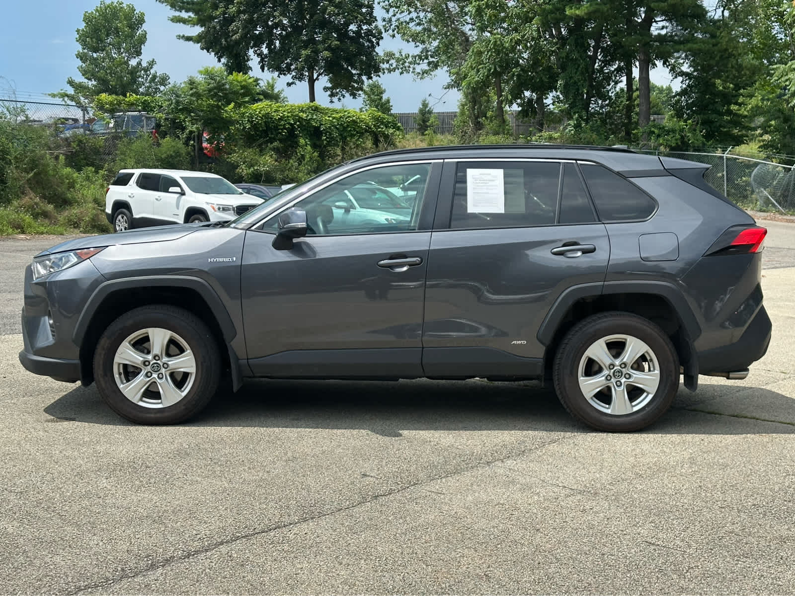 Thumbnail: 2021 Toyota RAV4 - 4