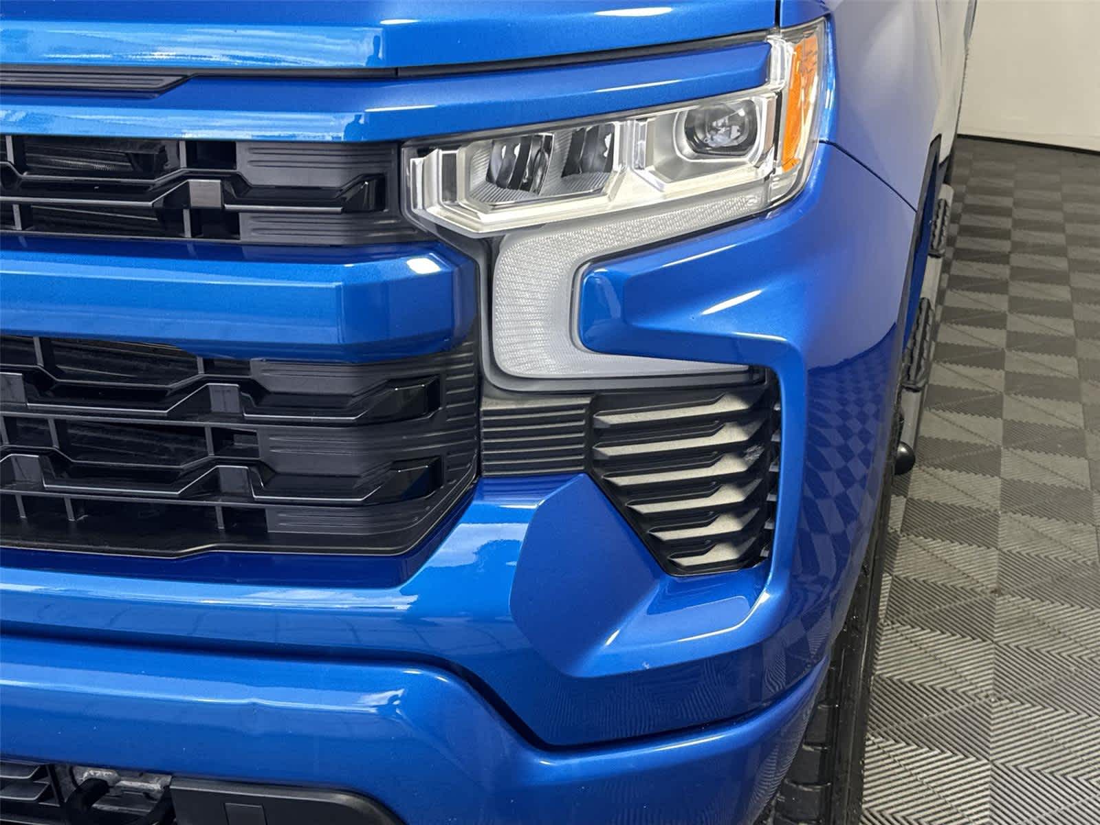 Thumbnail: 2023 Chevrolet Silverado 1500 - 9