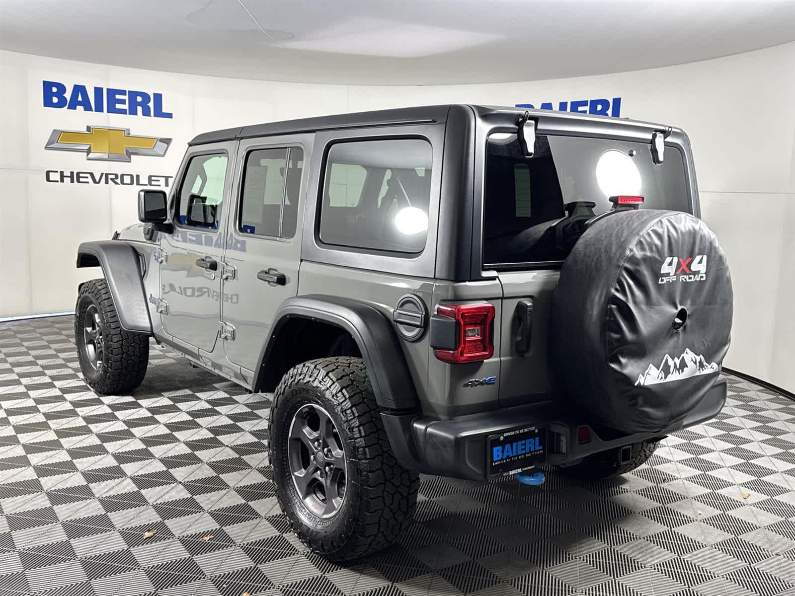 Thumbnail: 2022 Jeep Wrangler - 3