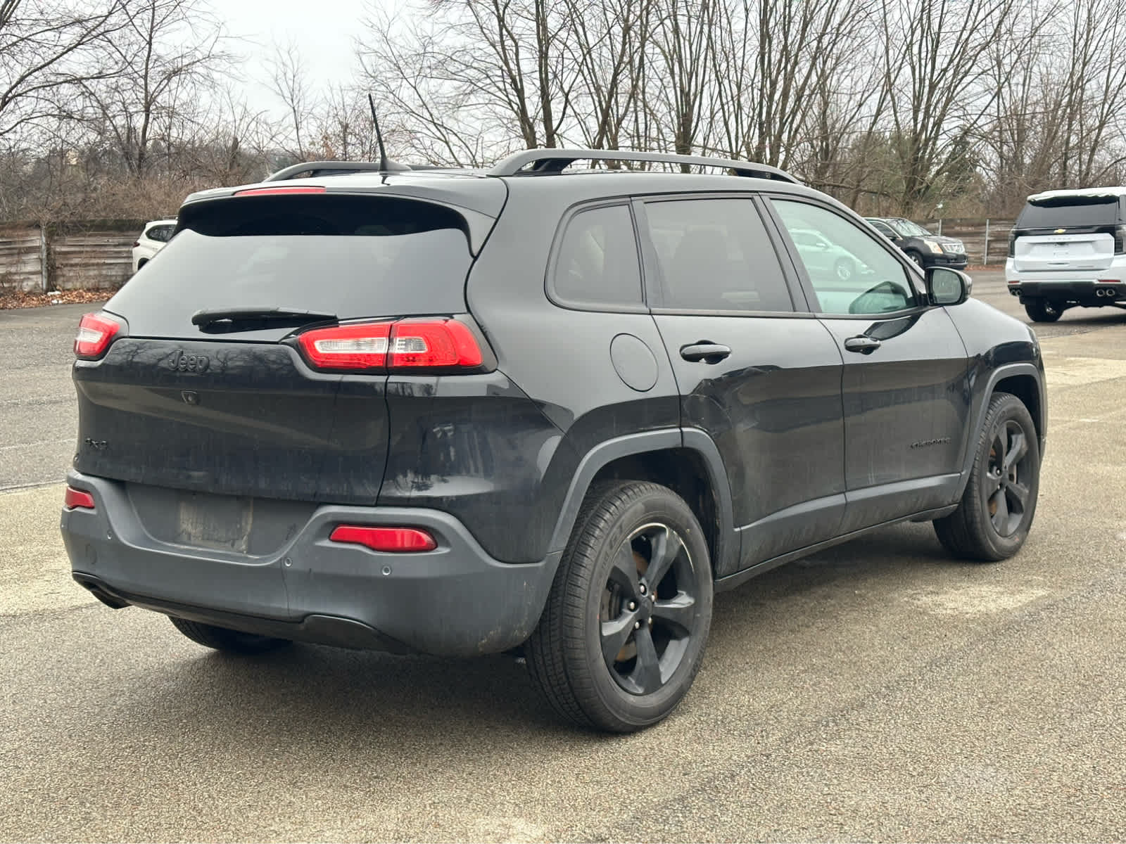 Thumbnail: 2018 Jeep Cherokee - 7