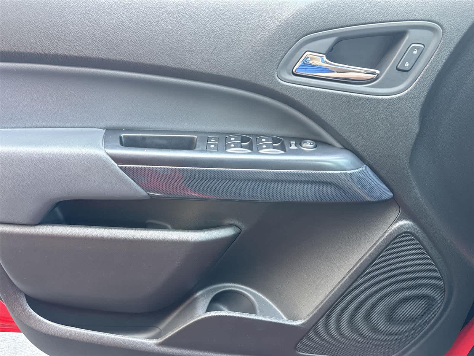 Thumbnail: 2015 Chevrolet Colorado - 24