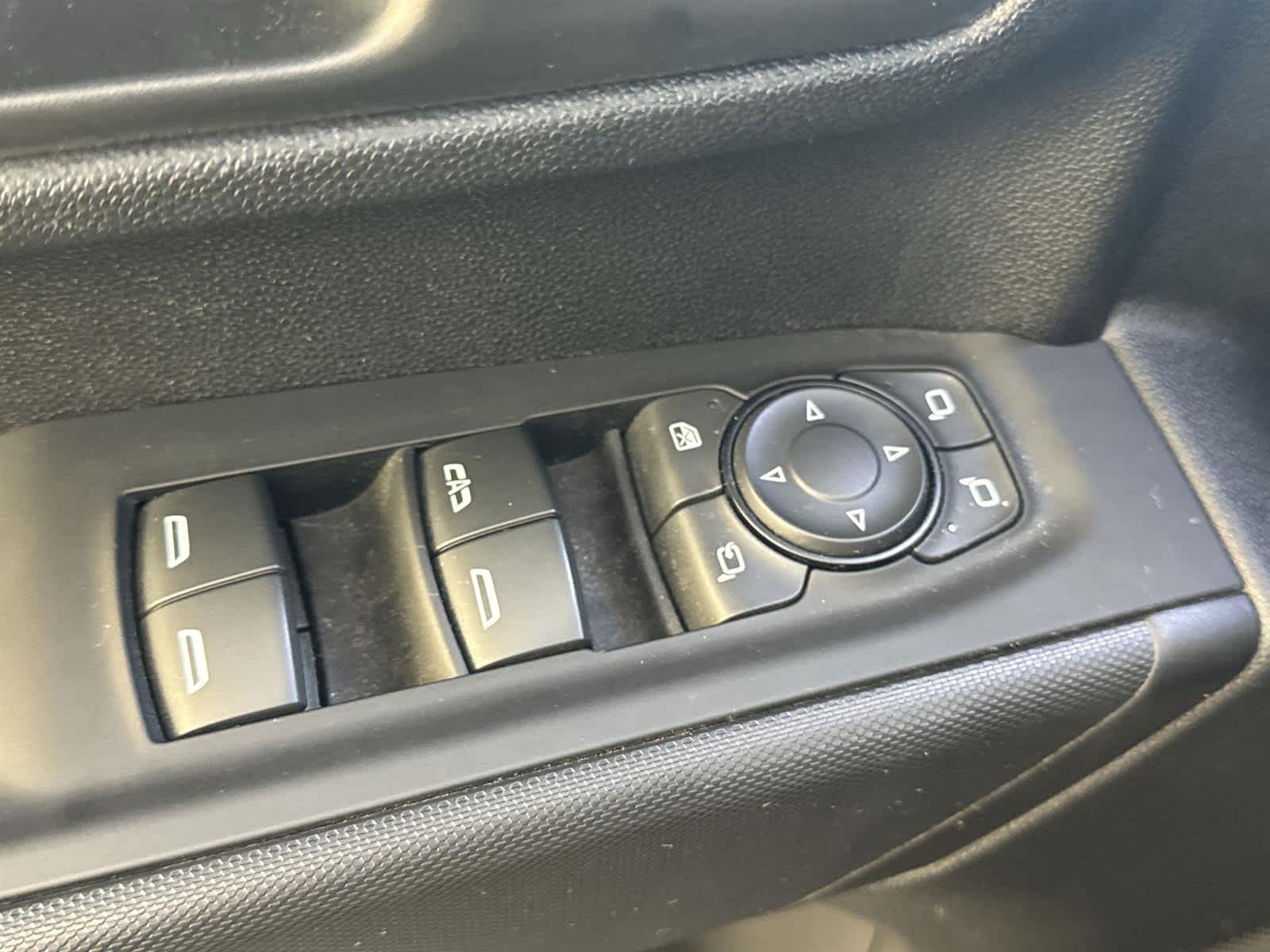 Thumbnail: 2024 Chevrolet Silverado 2500 - 24