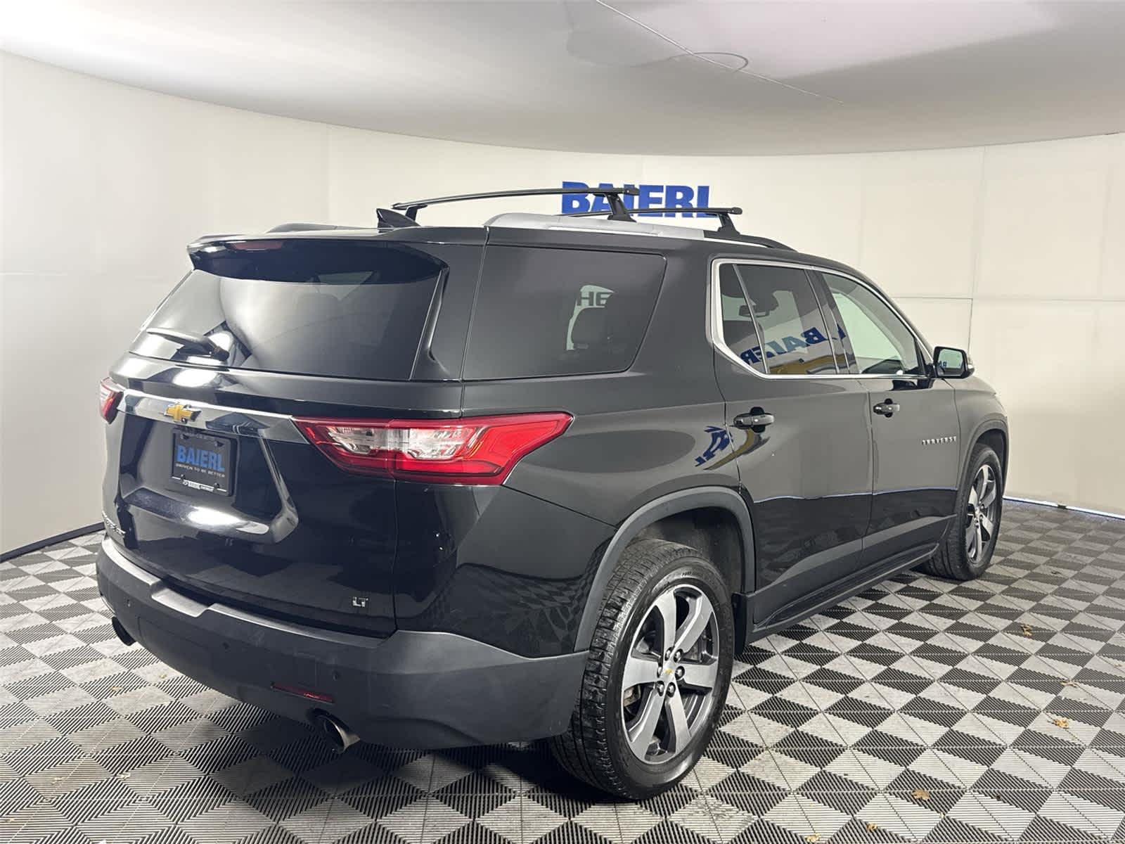 Thumbnail: 2018 Chevrolet Traverse - 5