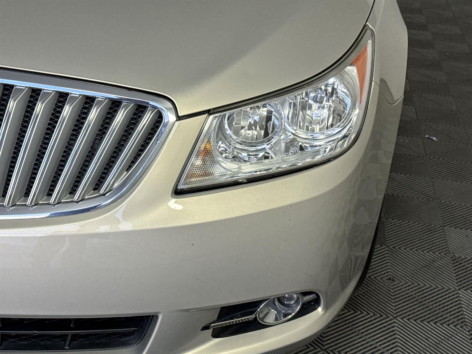 Thumbnail: 2012 Buick LaCrosse - 9