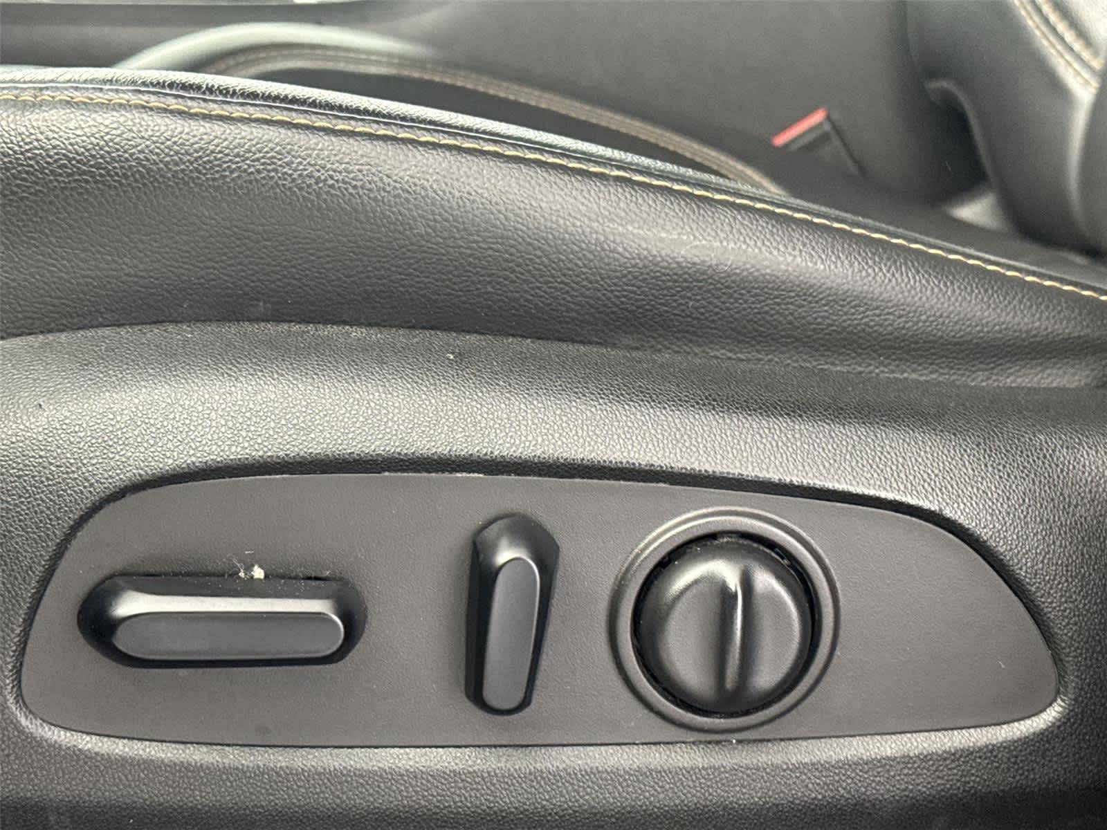 Thumbnail: 2019 Chevrolet Traverse - 13