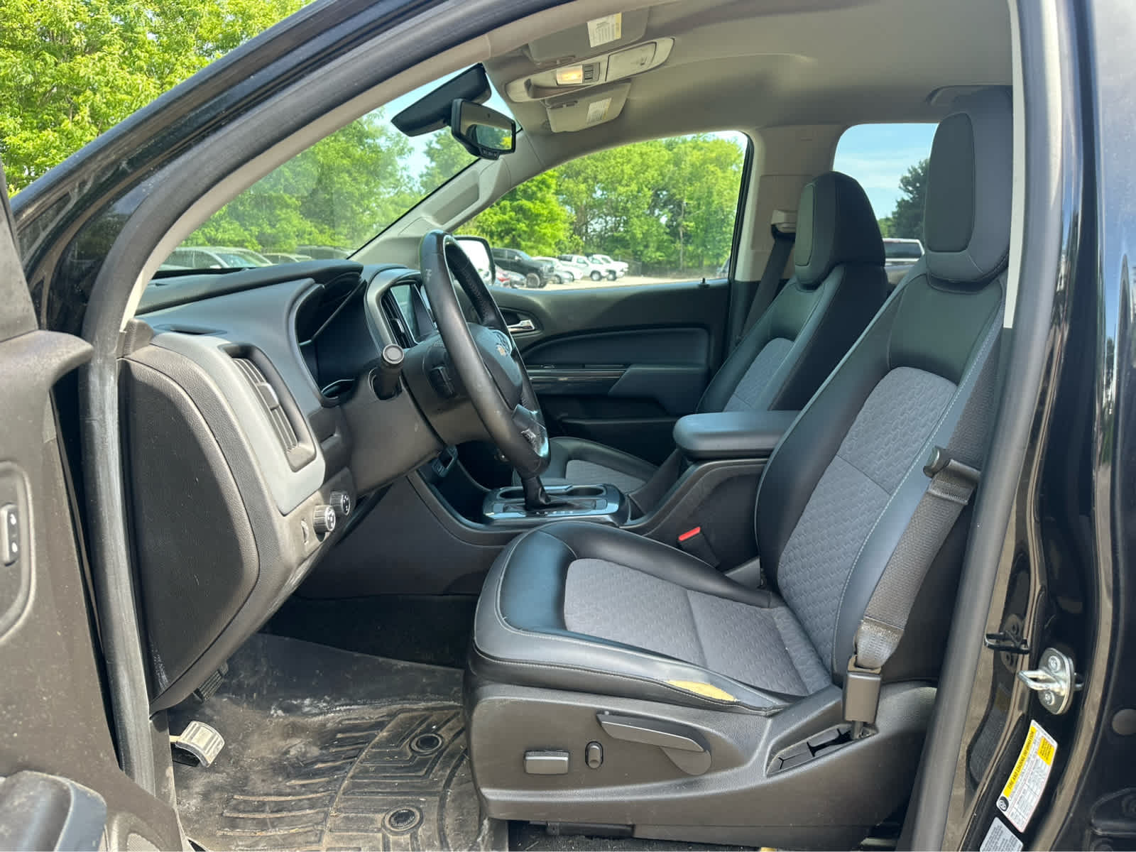 Thumbnail: 2016 Chevrolet Colorado - 9