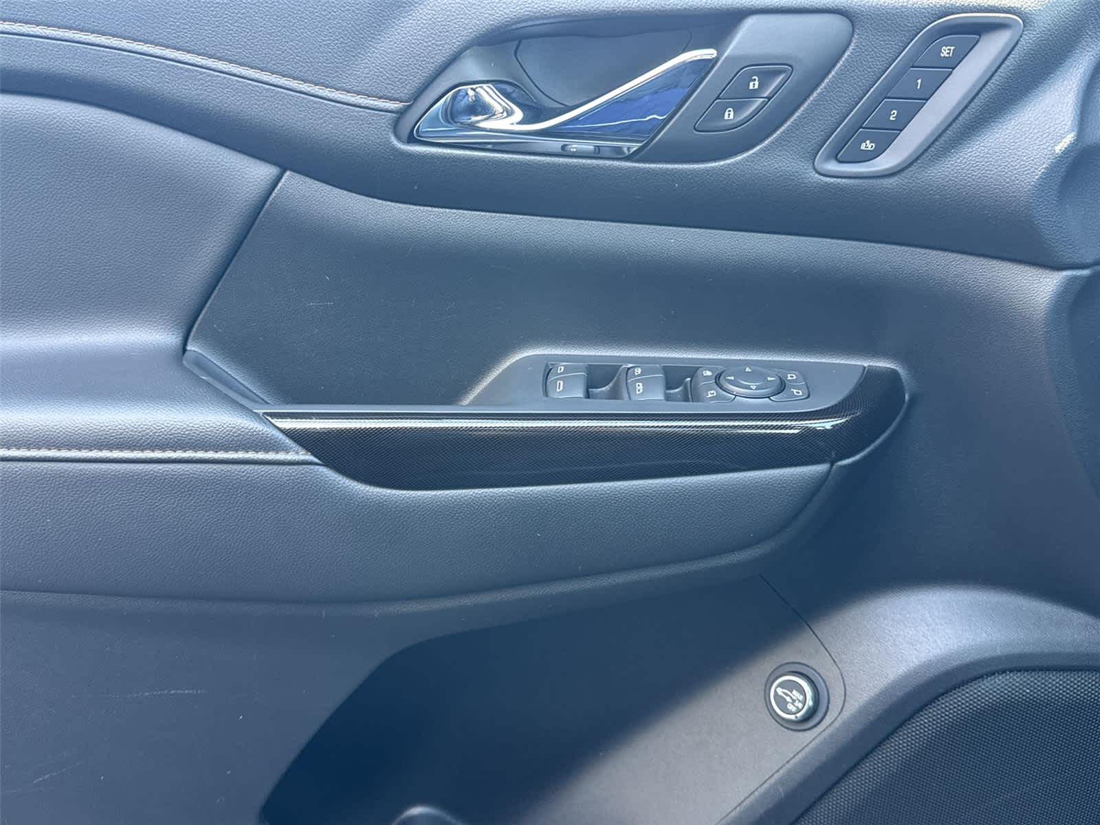 Thumbnail: 2023 GMC Acadia - 23