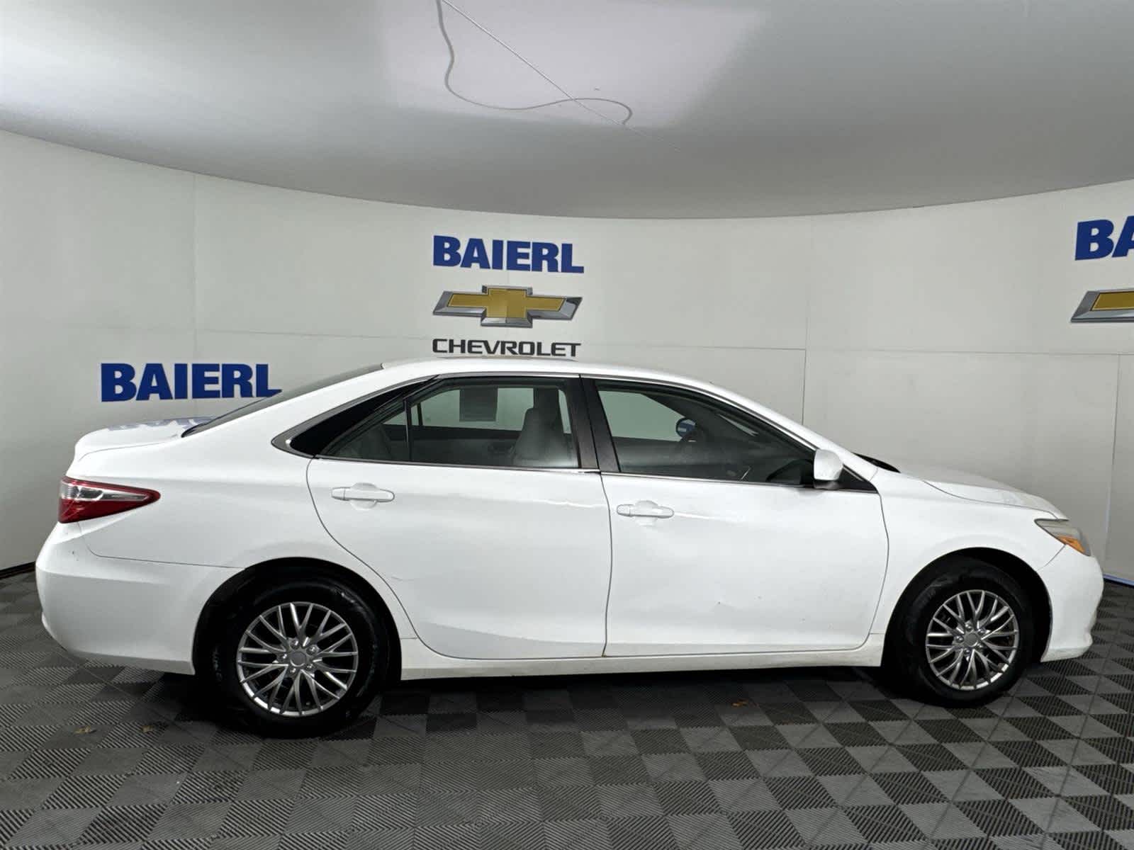 Thumbnail: 2016 Toyota Camry - 6