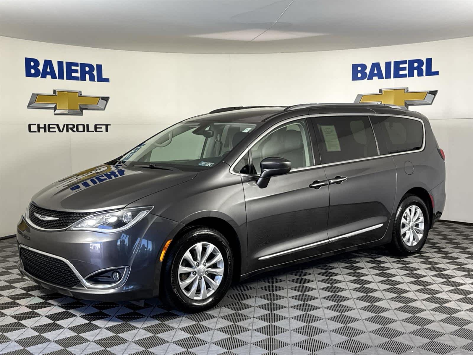 2018 Chrysler Pacifica Touring L -
                  Wexford, PA
