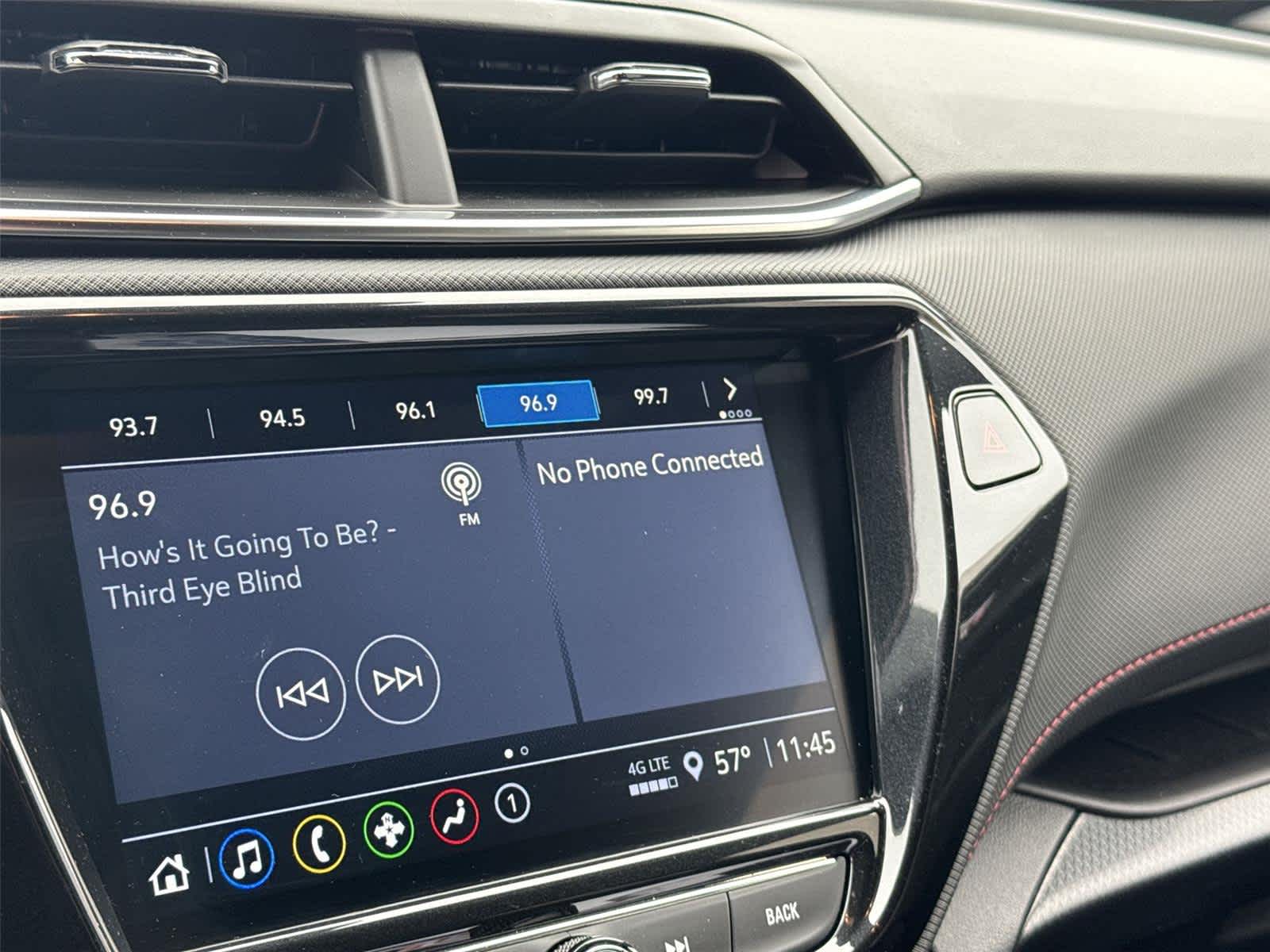 Thumbnail: 2023 Chevrolet TrailBlazer - 17