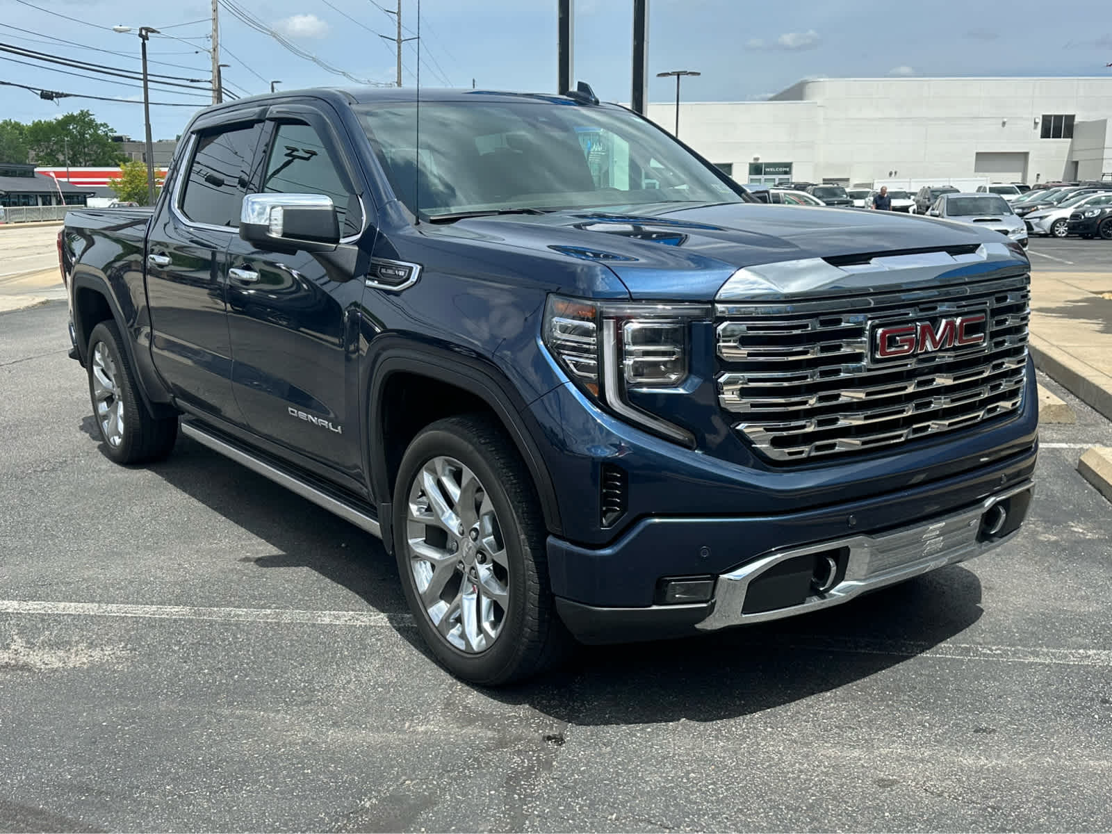 Thumbnail: 2023 GMC Sierra 1500 - 3