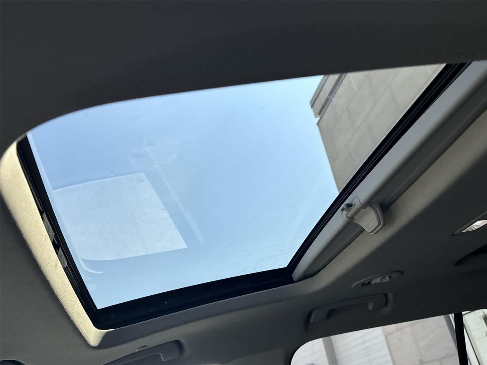 Thumbnail: 2018 Chevrolet Traverse - 14