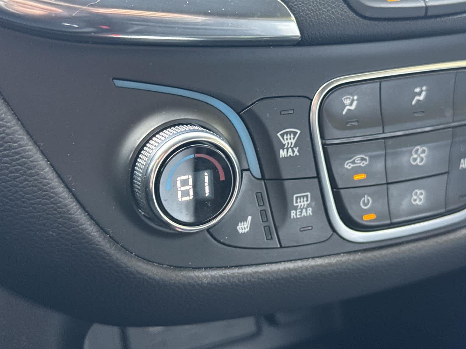 Thumbnail: 2023 Chevrolet Equinox - 21