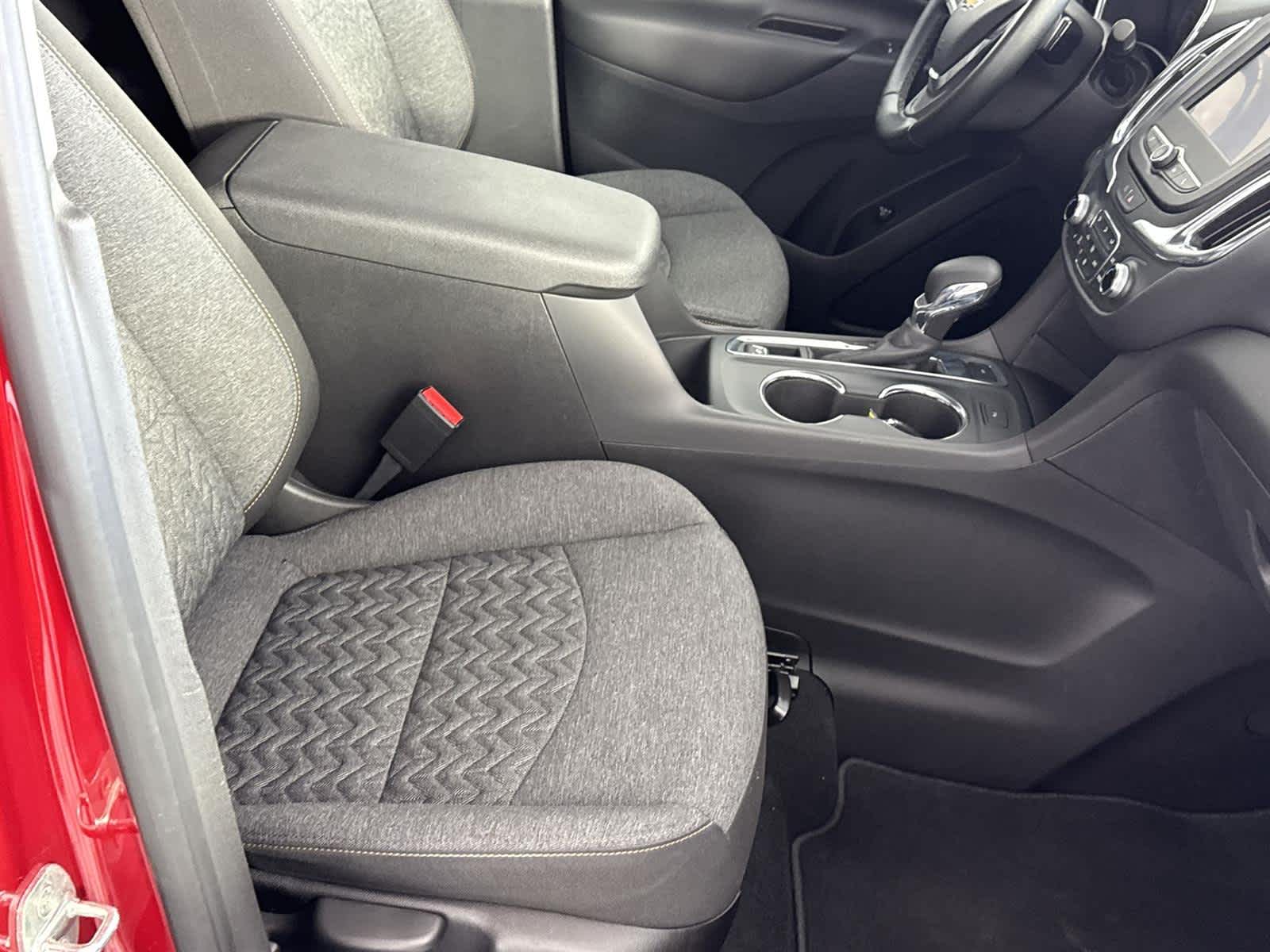 Thumbnail: 2023 Chevrolet Equinox - 16