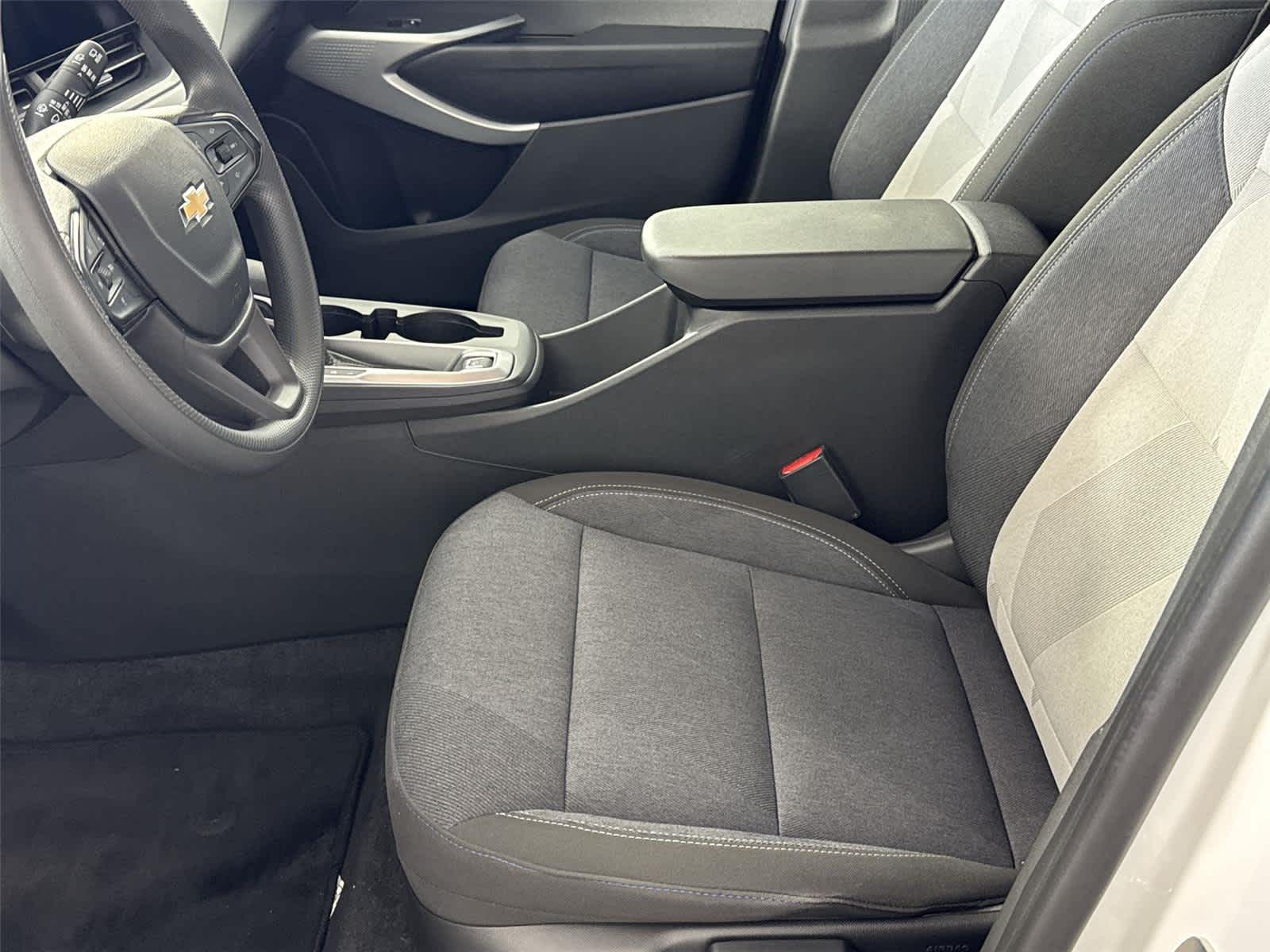 Thumbnail: 2024 Chevrolet Trax - 11