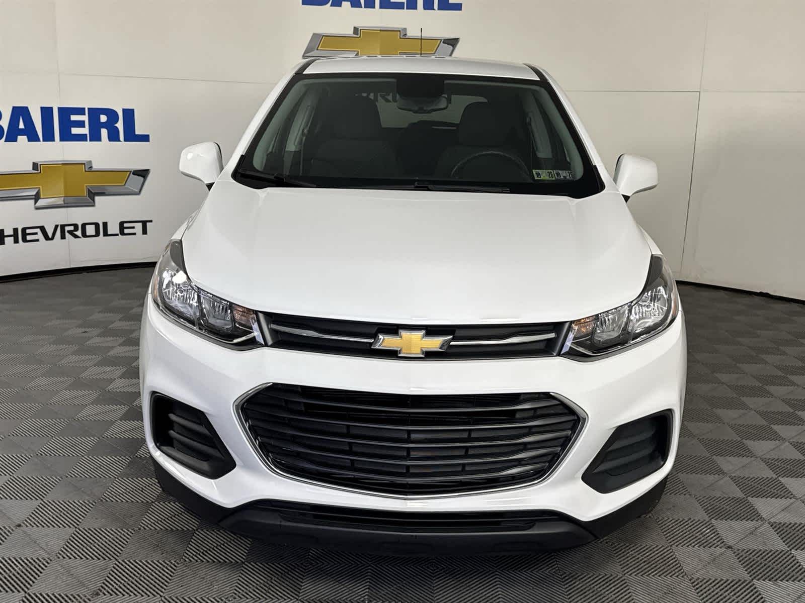 Thumbnail: 2022 Chevrolet Trax - 8