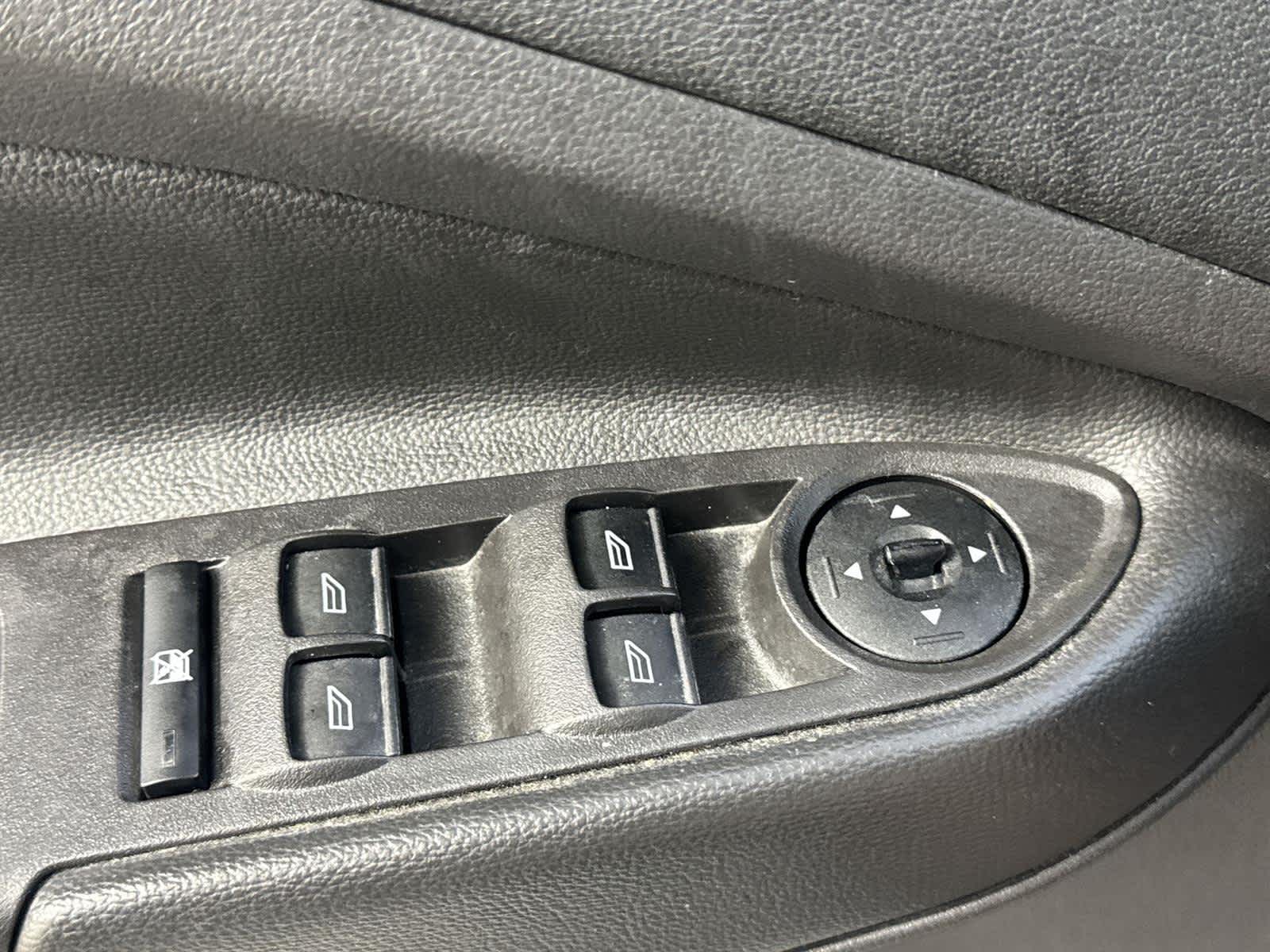 Thumbnail: 2018 Ford Escape - 23