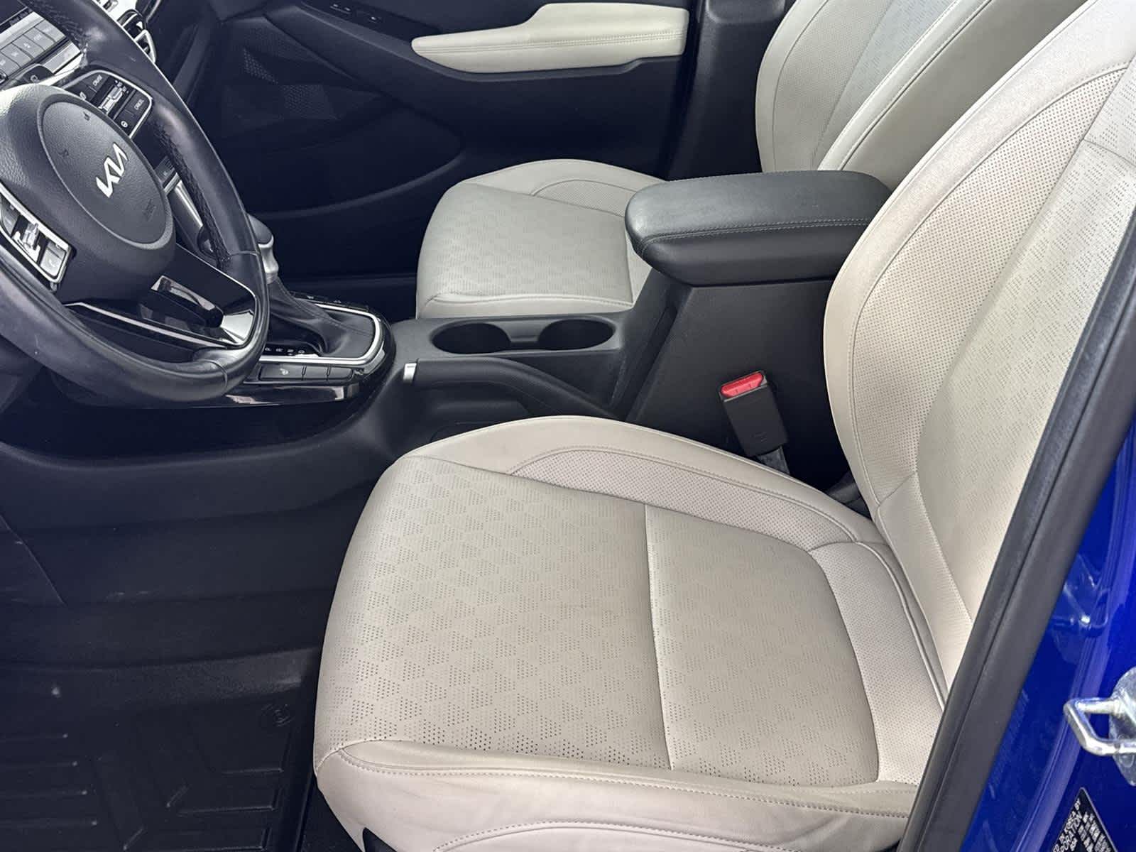 Thumbnail: 2022 Kia Seltos - 11