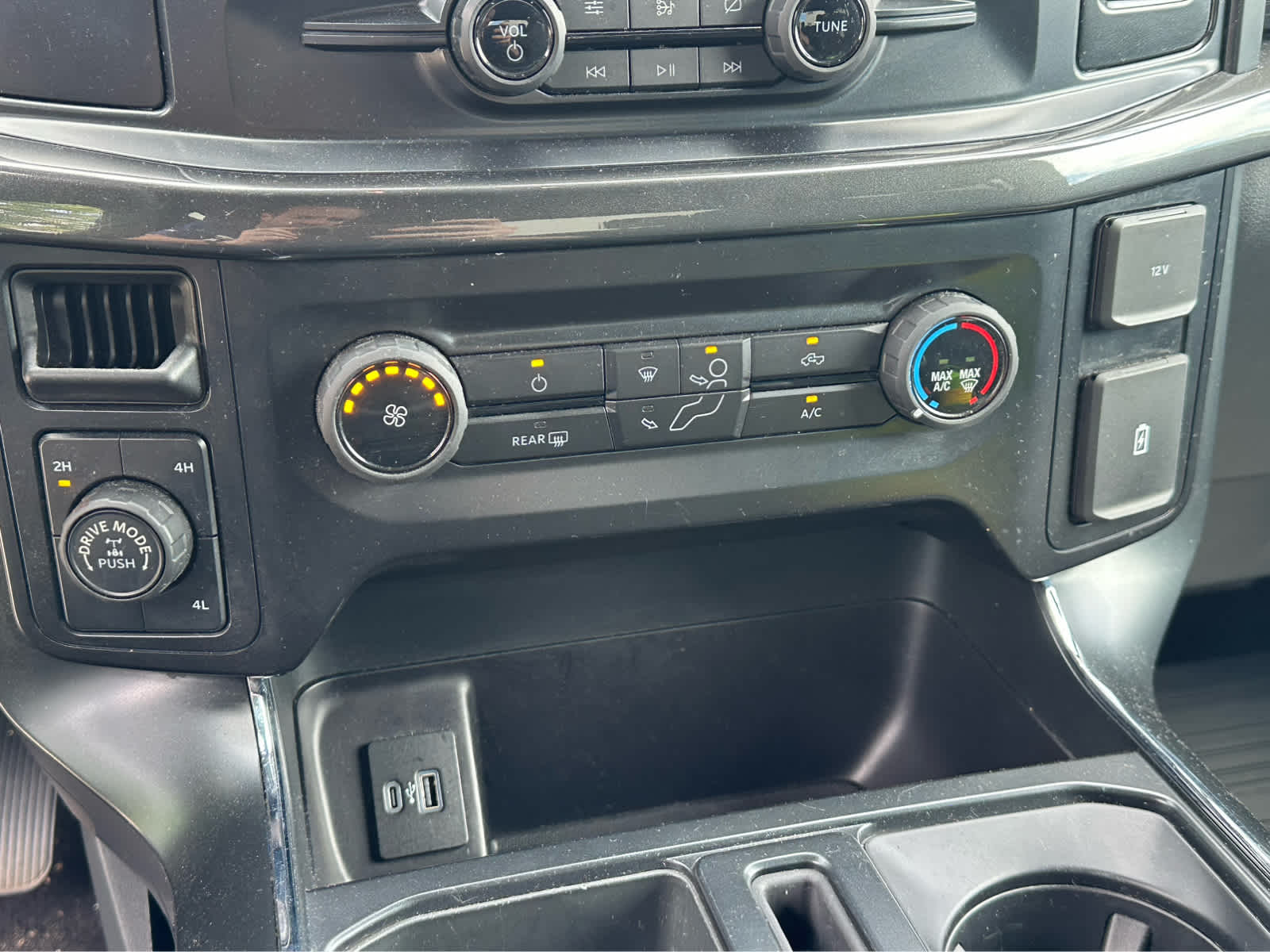 Thumbnail: 2021 Ford F-150 - 16