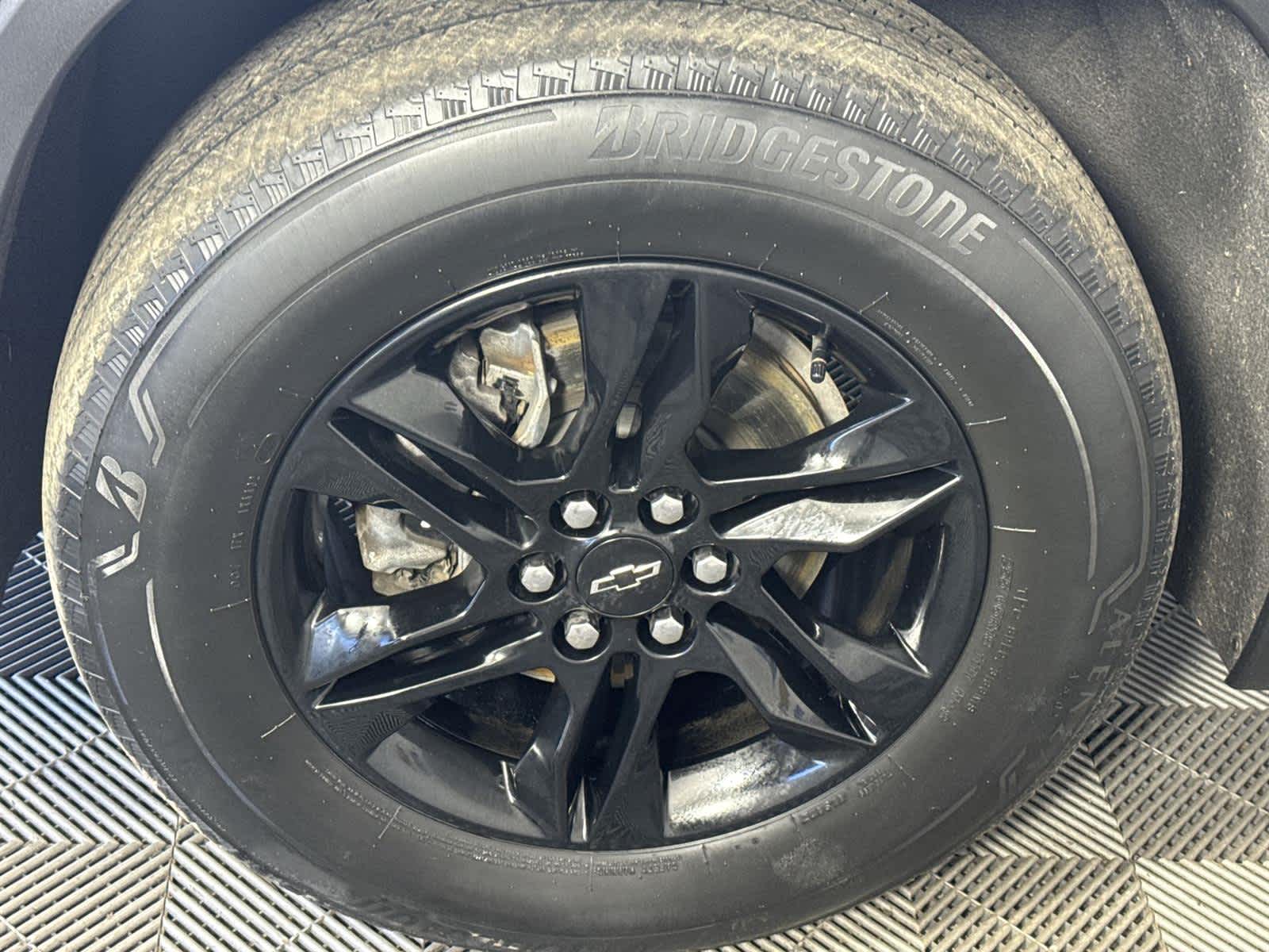 Thumbnail: 2023 Chevrolet Traverse - 11