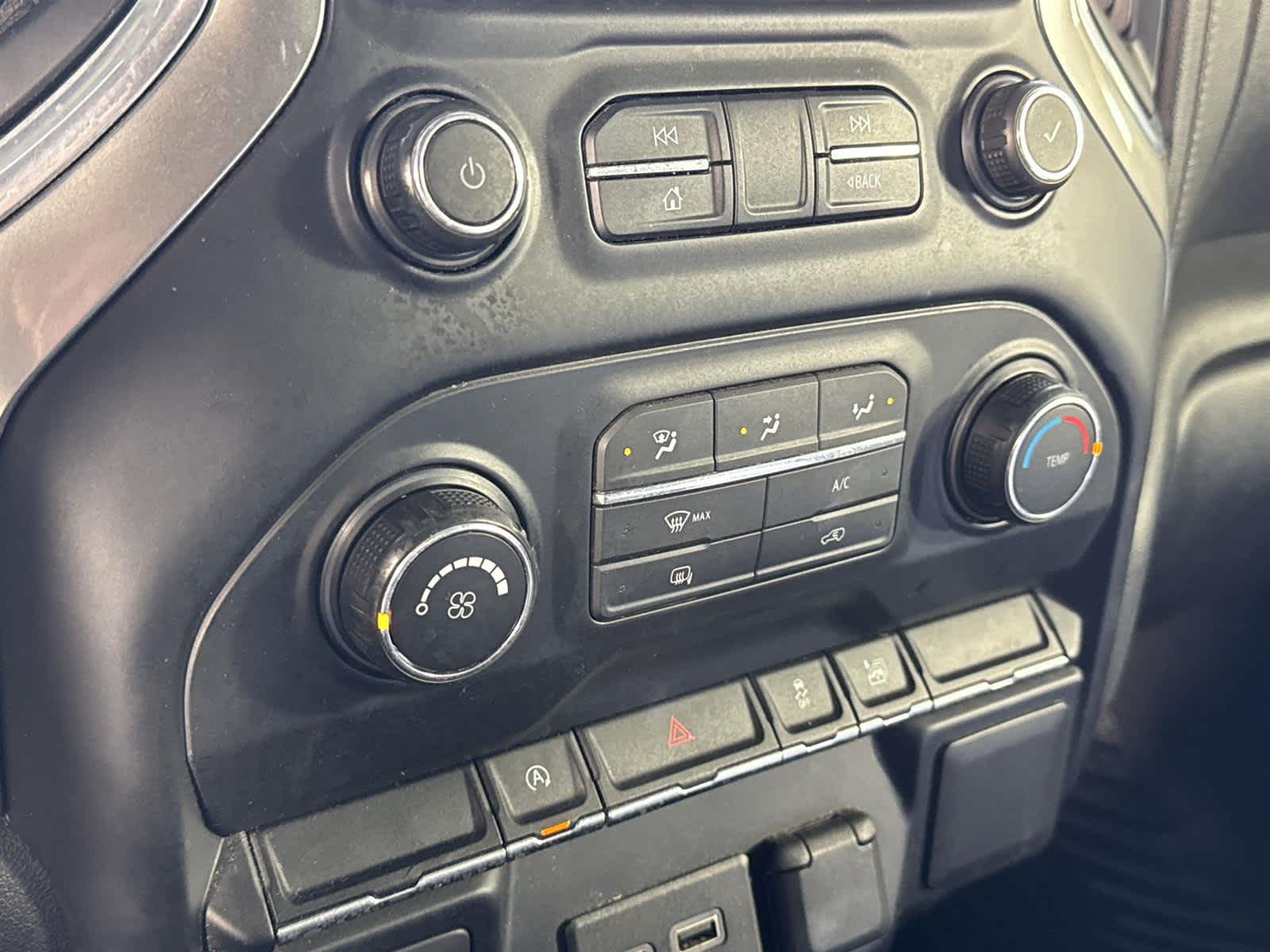 Thumbnail: 2020 Chevrolet Silverado 1500 - 17