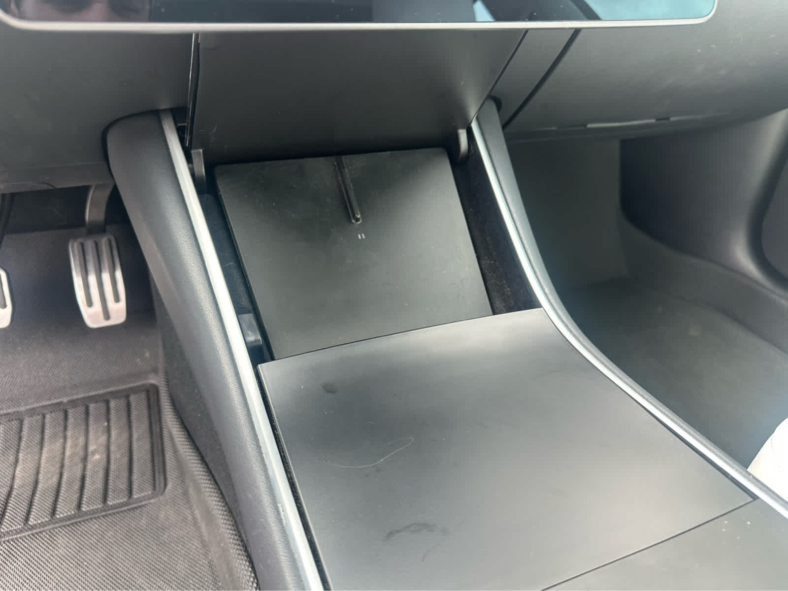 Thumbnail: 2018 Tesla Model 3 - 13