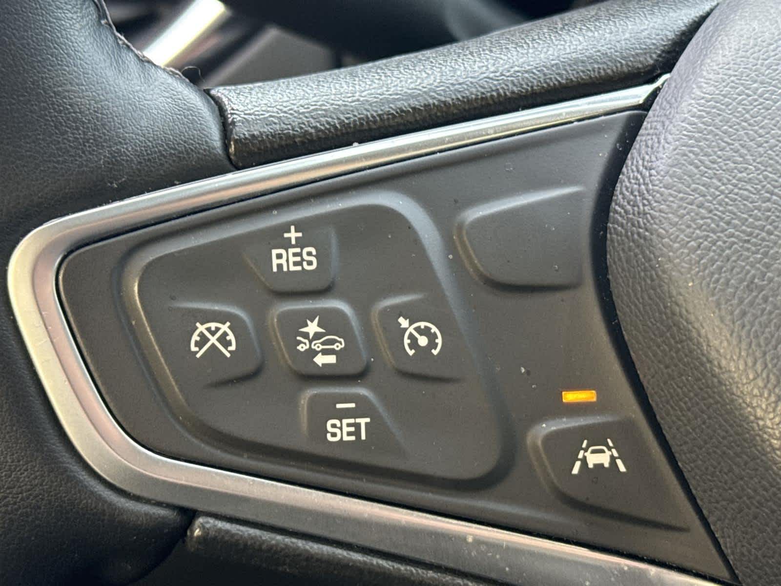 Thumbnail: 2023 Chevrolet Equinox - 26