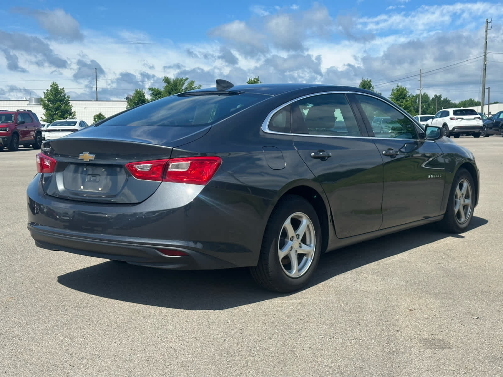 Thumbnail: 2018 Chevrolet Malibu - 6