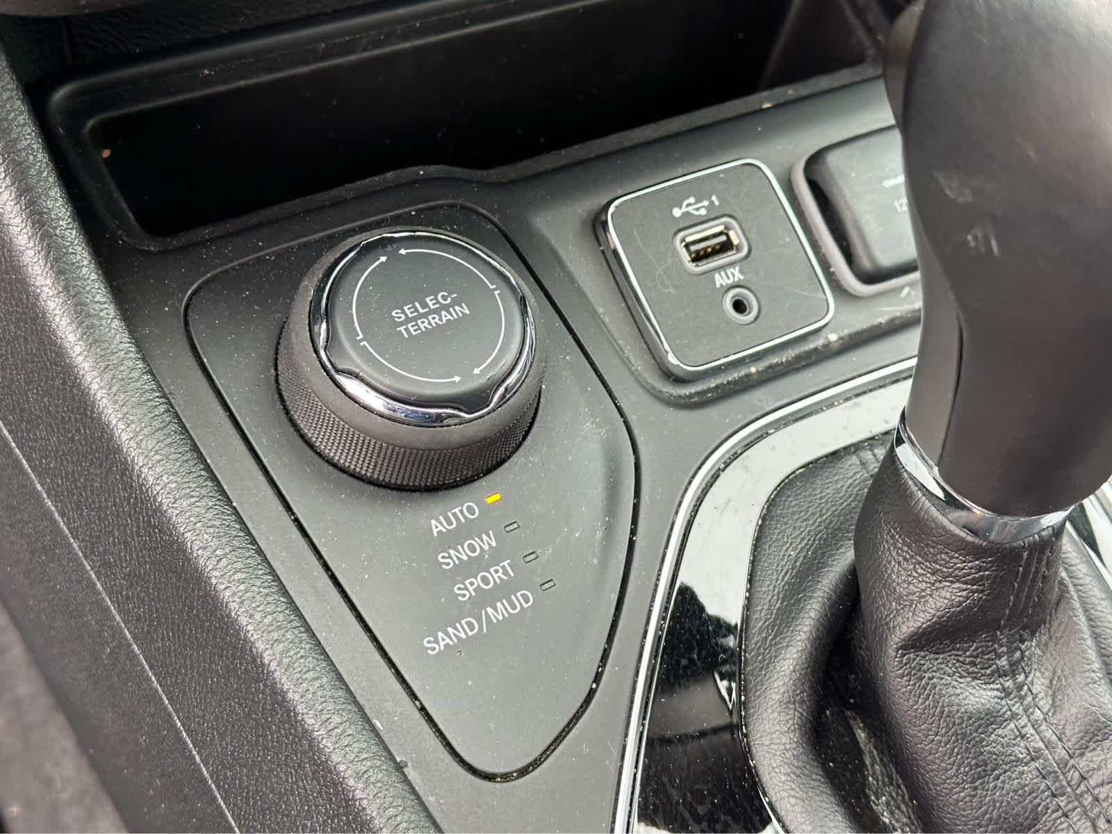 Thumbnail: 2022 Jeep Cherokee - 20