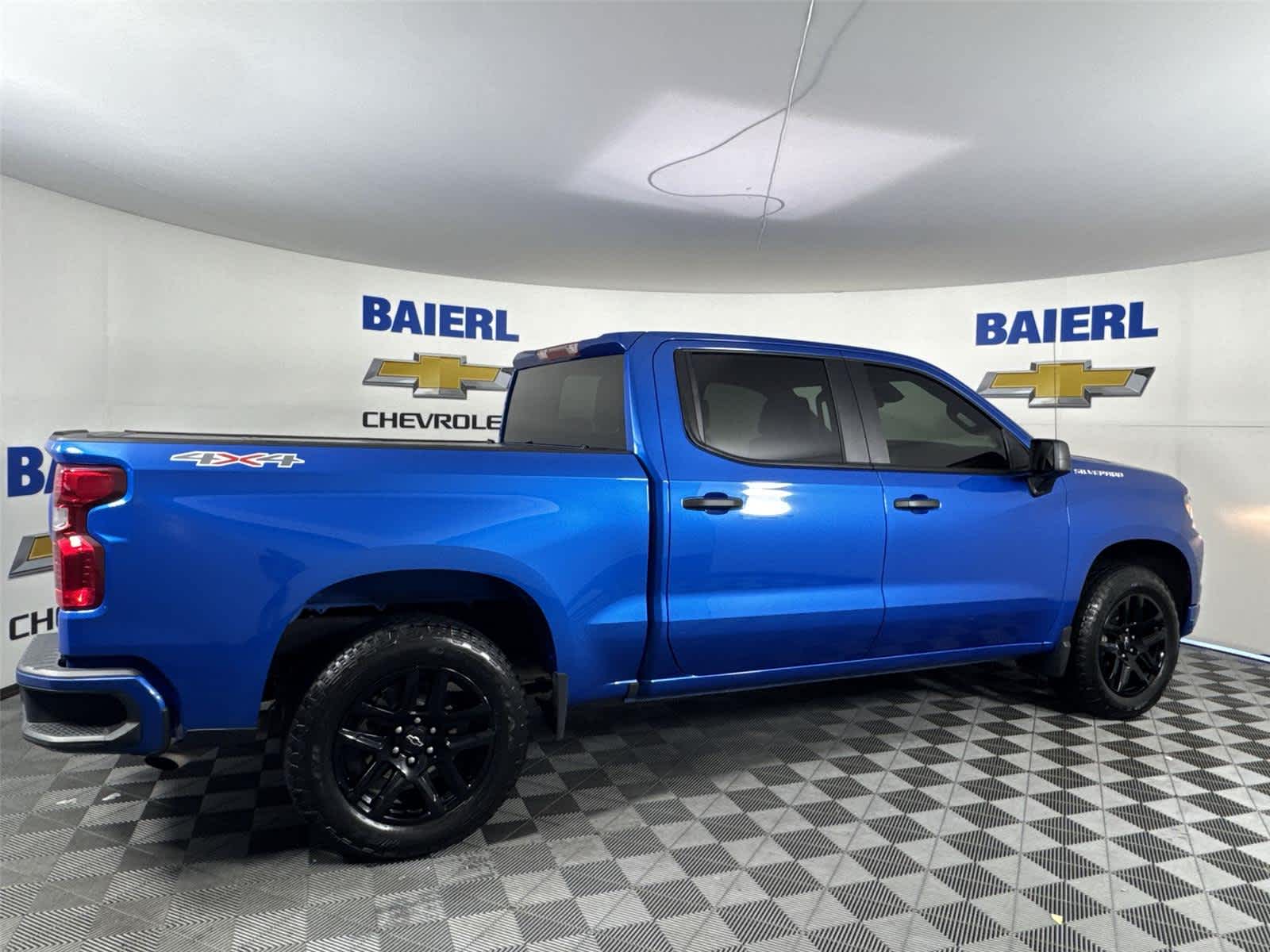 Thumbnail: 2022 Chevrolet Silverado 1500 - 5