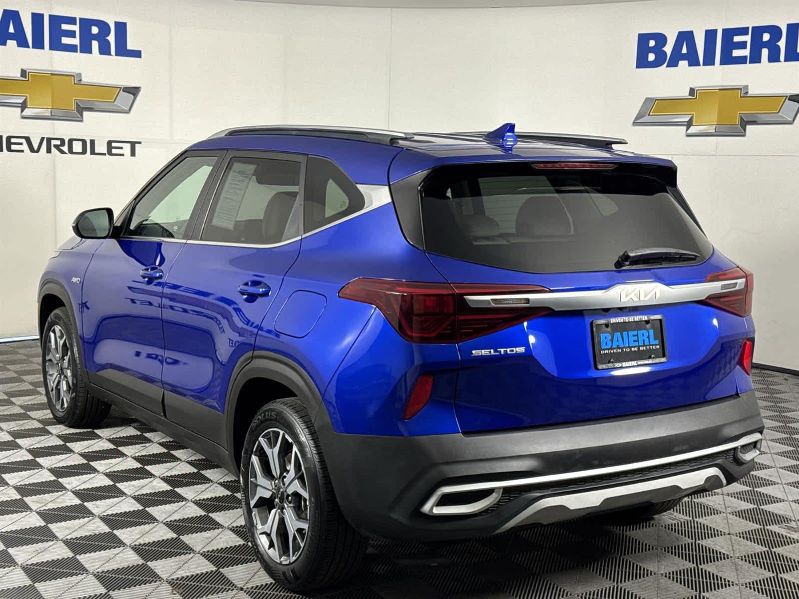 Thumbnail: 2022 Kia Seltos - 3