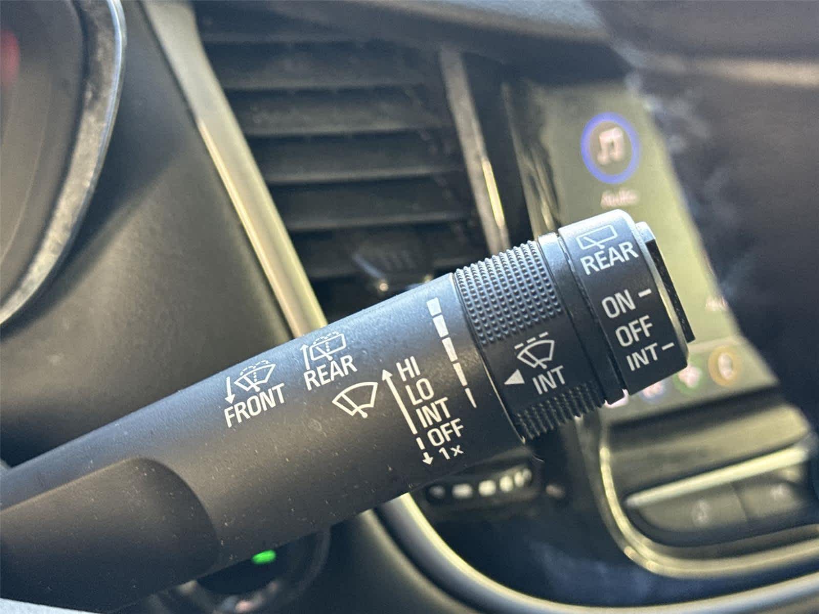 Thumbnail: 2022 Chevrolet Trax - 26