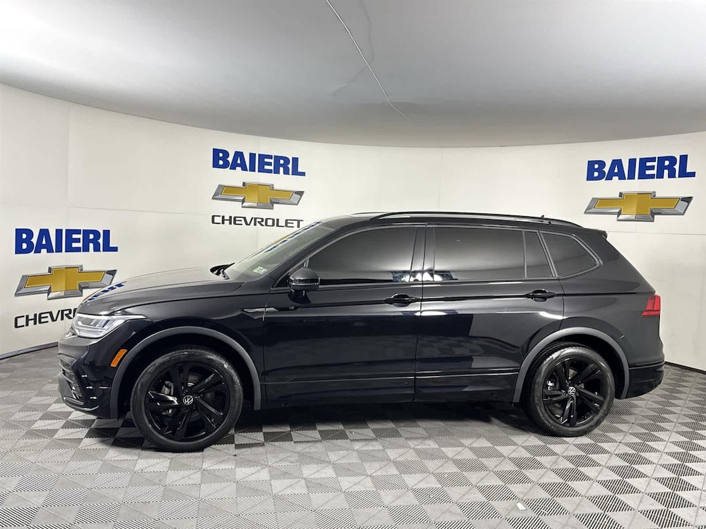 Used 2024 Volkswagen Tiguan 2.0T SE R-Line Black SUV