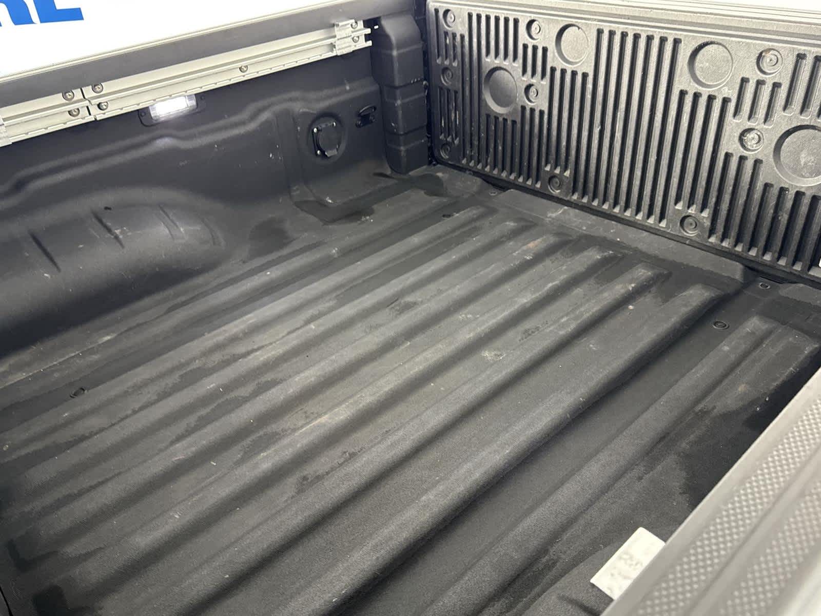 Thumbnail: 2022 Nissan Frontier - 15